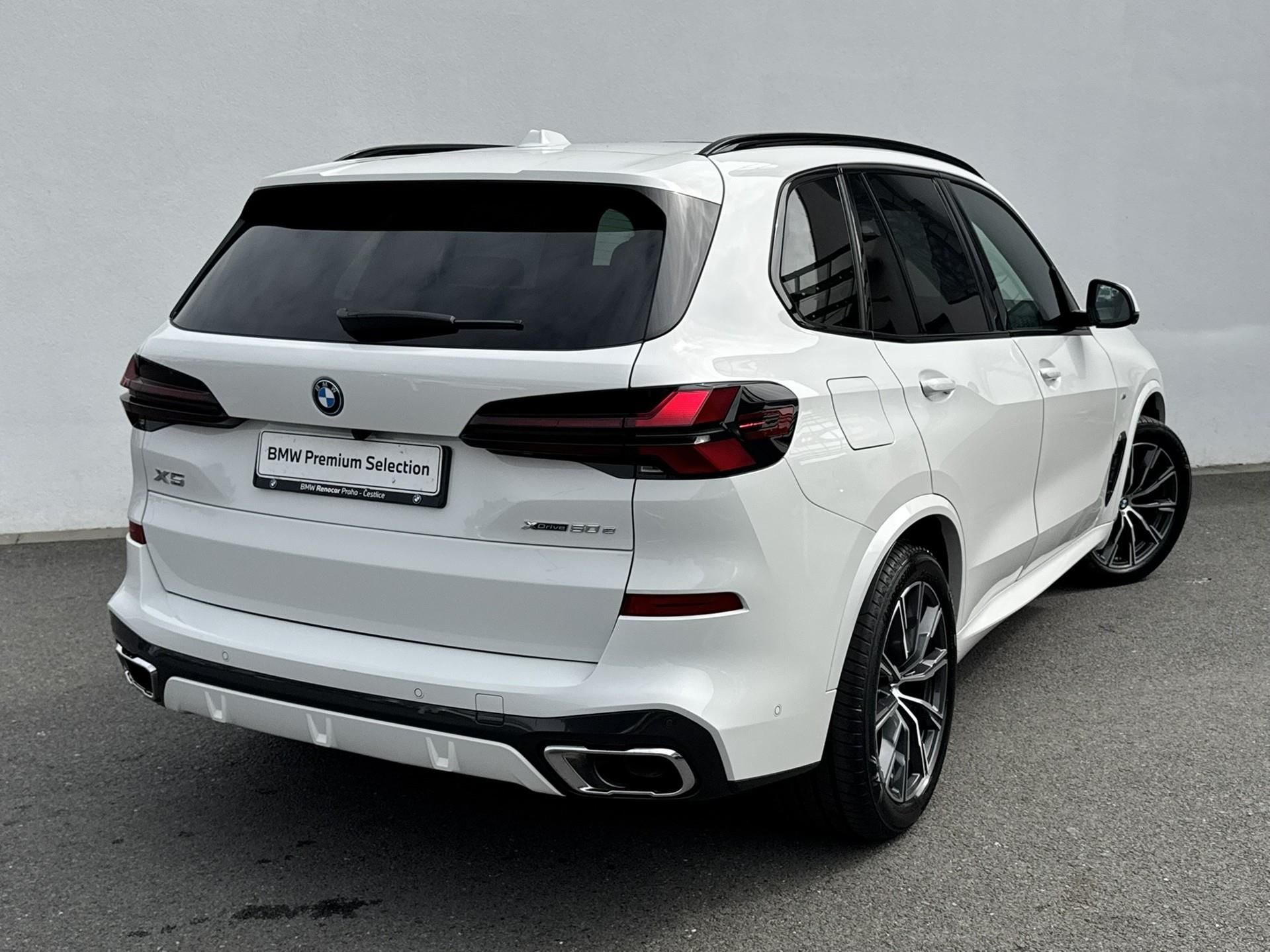 BMW X5, X5 xDrive50e Tažné Panorama - fotka 2