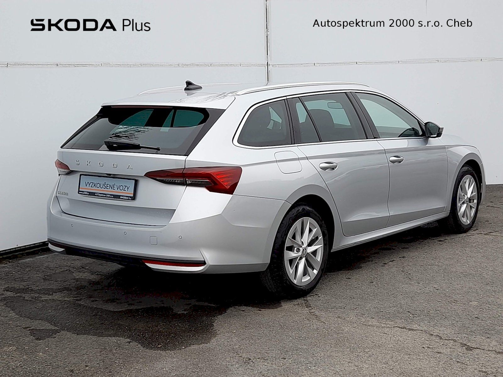 Škoda Octavia, Combi Top Selection 1,5 TSI 11 - fotka 2