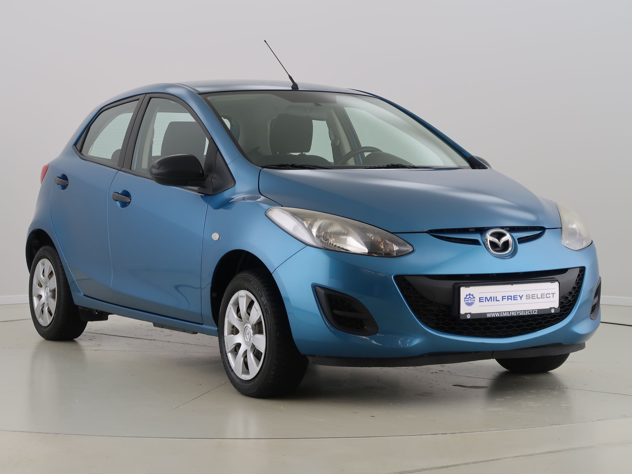 Mazda 2, 1.3i,55kW,CZ,1Maj - fotka 3