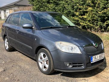 1.6 Benzín