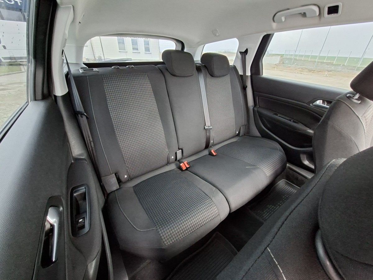 Peugeot 308, SW ACTIVE 1.5 BHDi 130k EAT6 - fotka 6