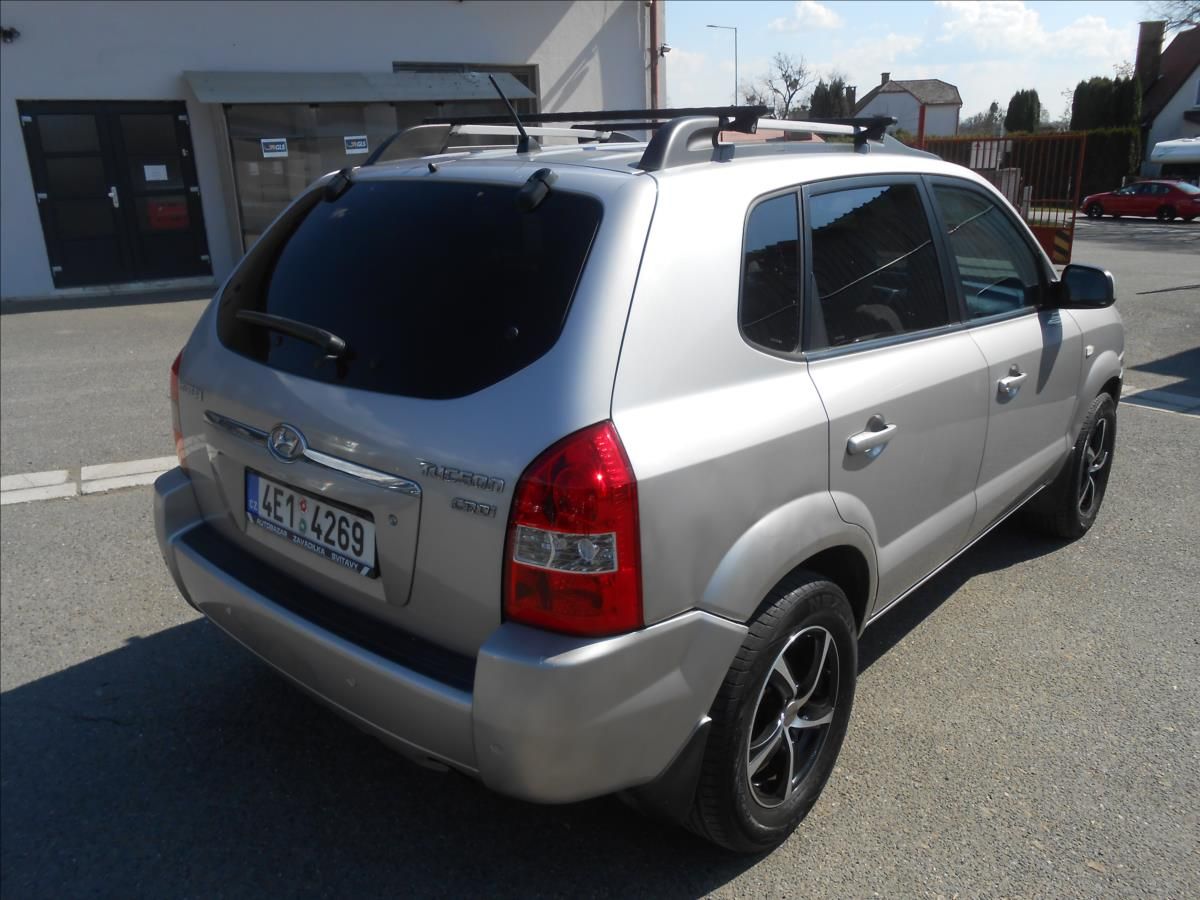 Hyundai Tucson, 2,0 CRDi 83Kw - fotka 6