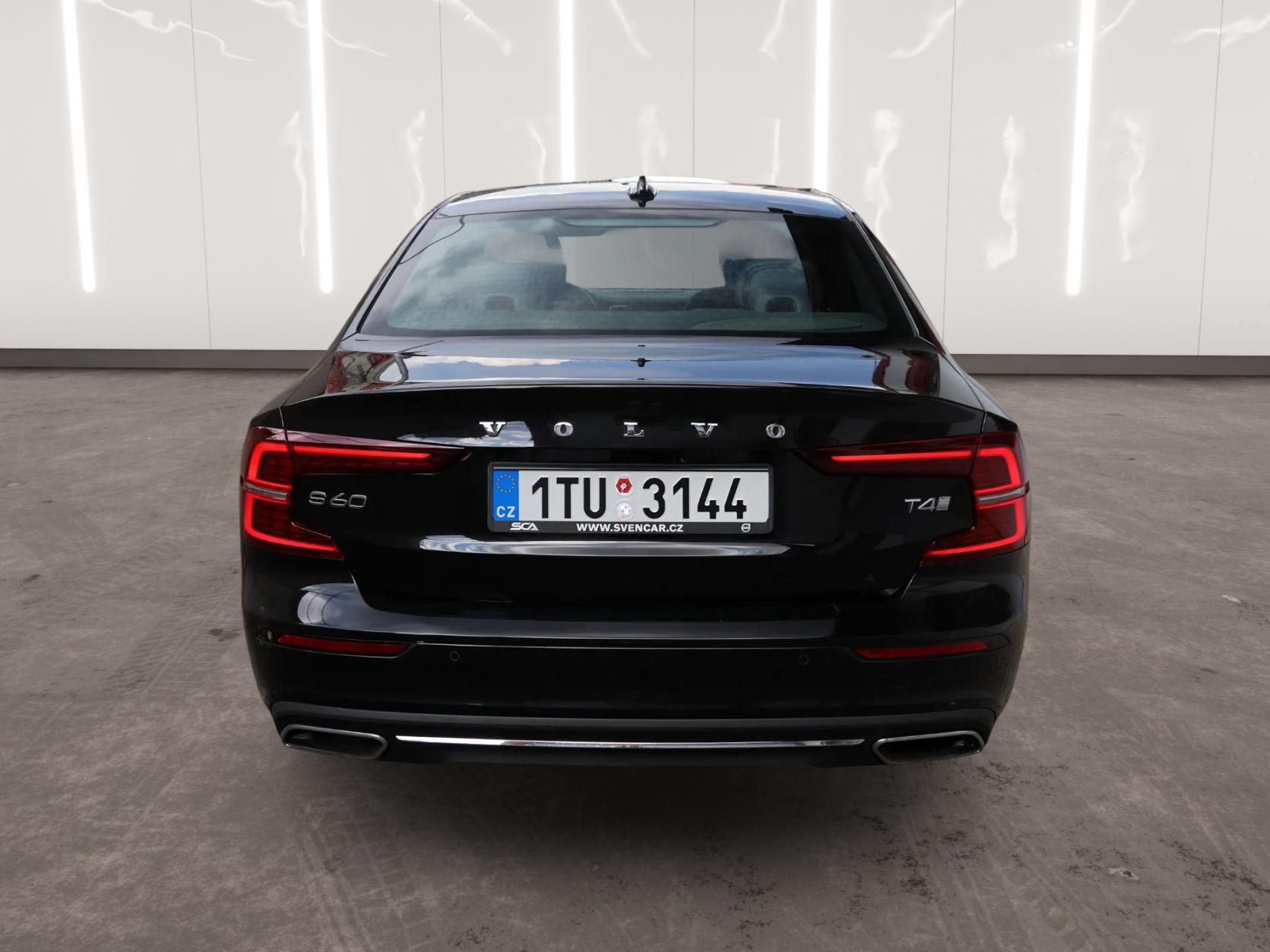 Volvo S60, T4 FWD Inscription - fotka 3