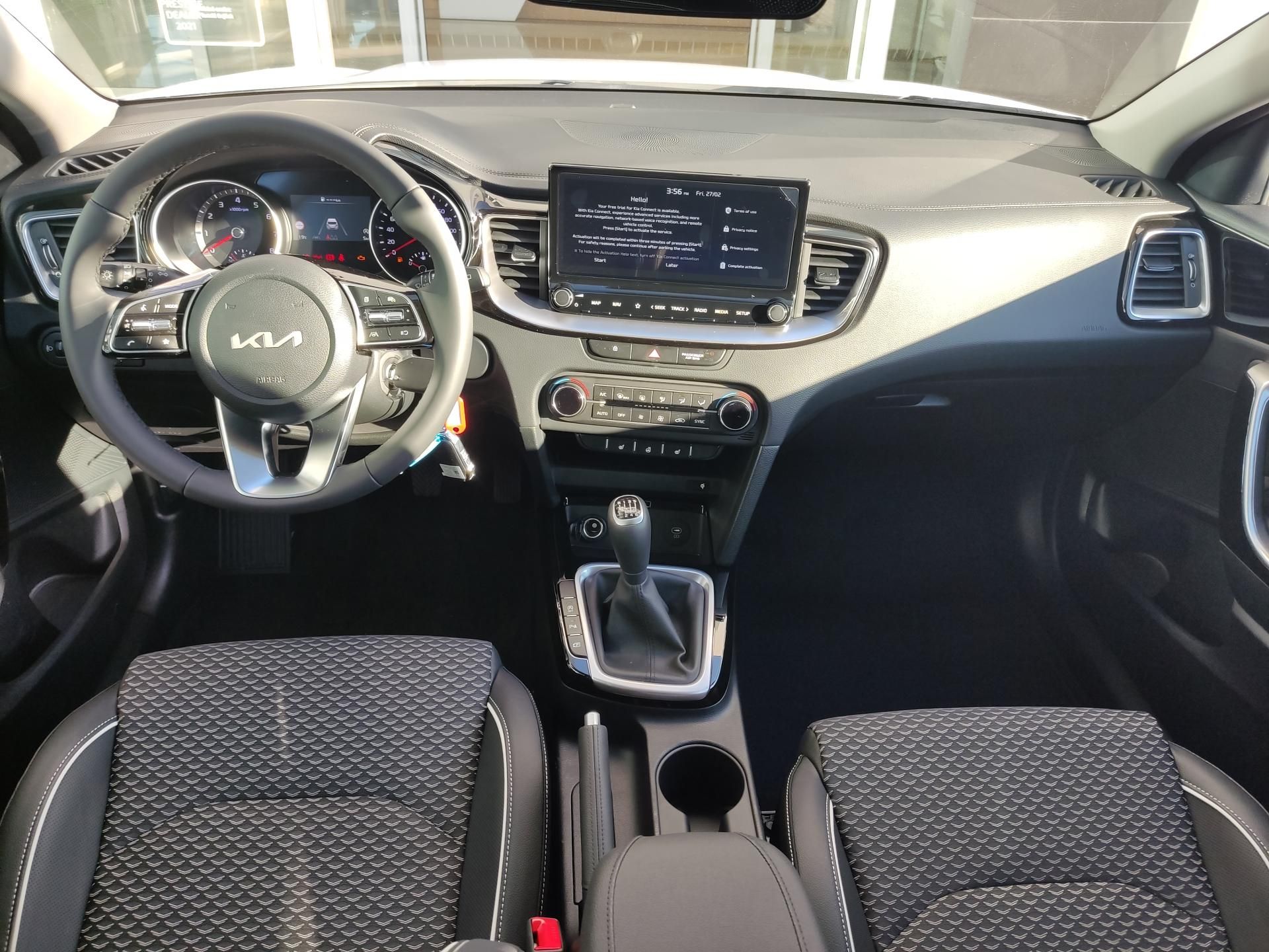 Kia XCee´d, 1,6 T-GDi 7DCT EXCLUSIVE+WINT - fotka 5