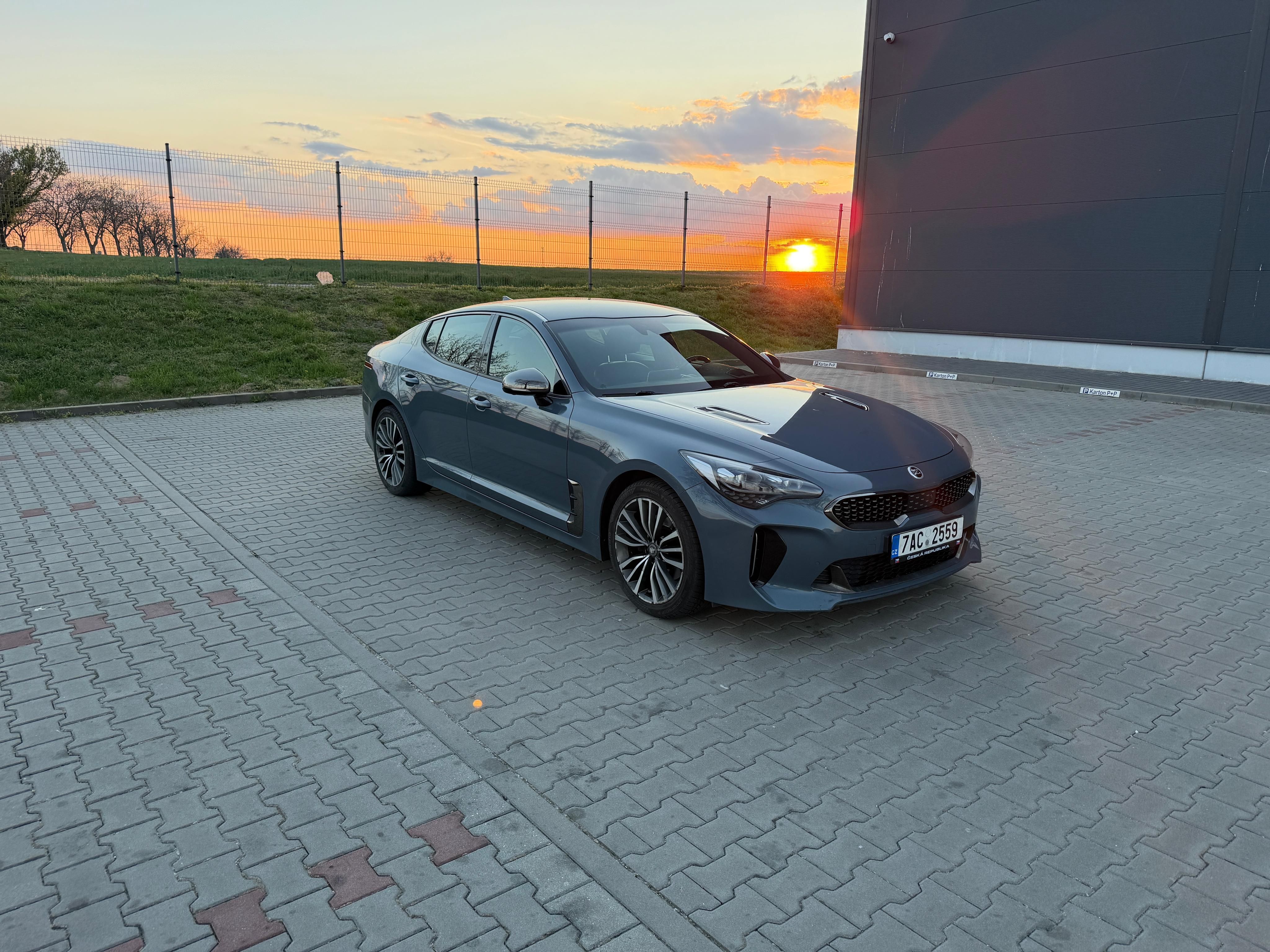 Kia Stinger, 2,2 - fotka 5
