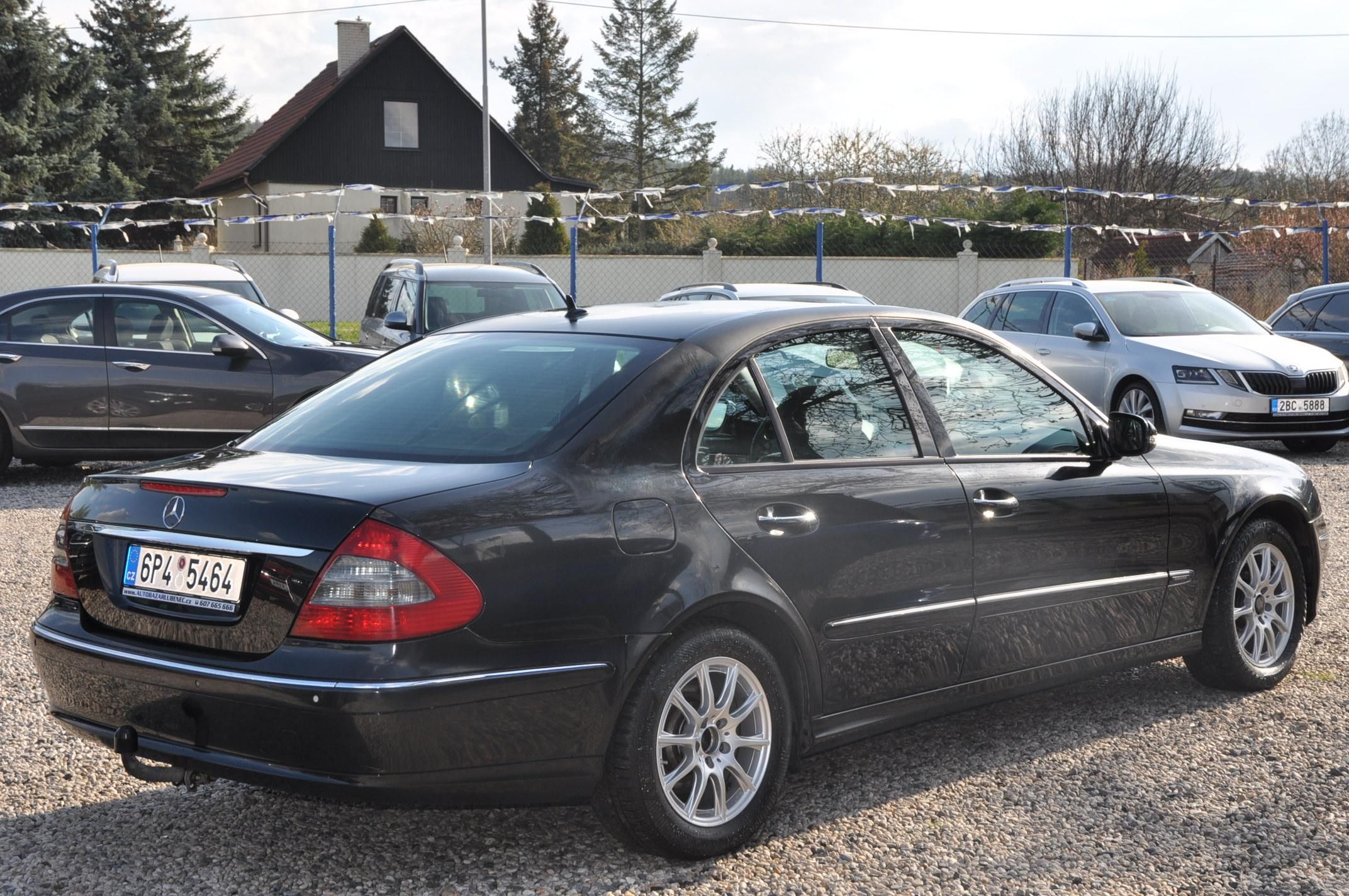 Mercedes-Benz Třídy E, E 220CDi 125kW Elegance - fotka 3