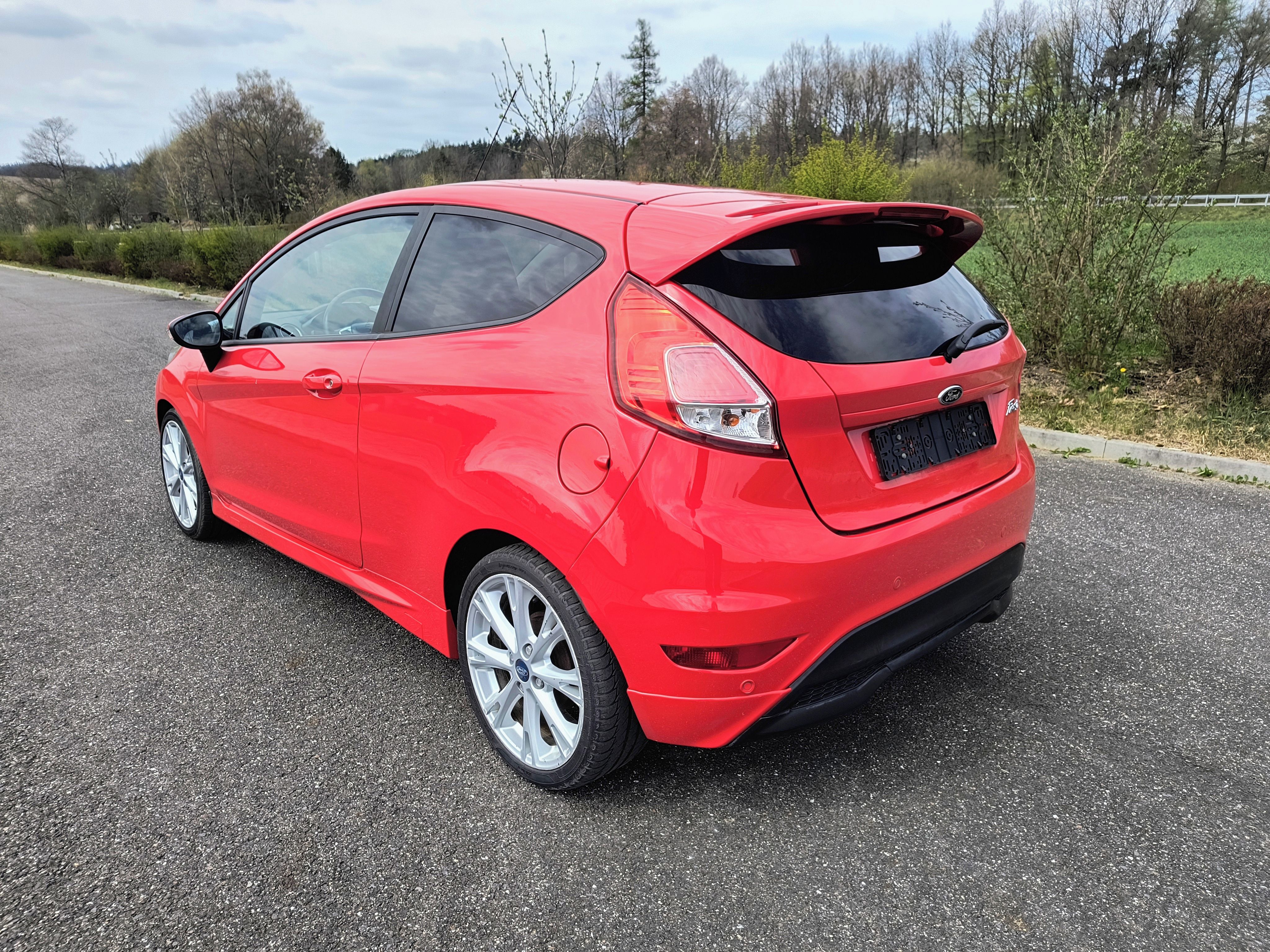Ford Fiesta, ST-line 1.6TDCi 70kw - fotka 5