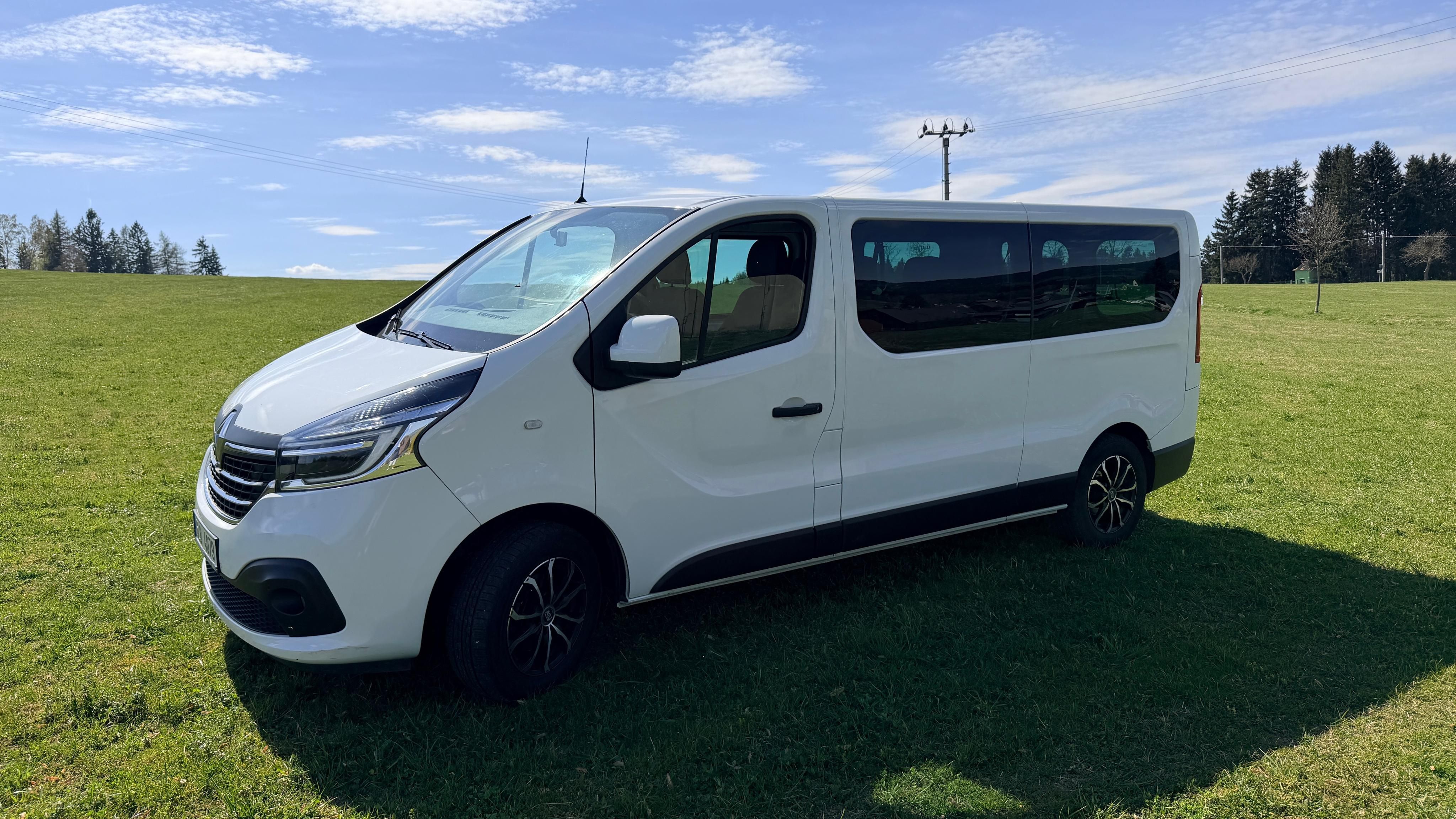 Renault Trafic, 2.0 dCi, 88 kW, 8 míst, tažné - fotka 4