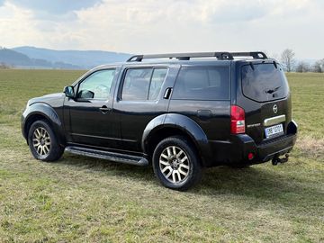 2.5 4WD Dig.Klima TZ2,5t 7míst
