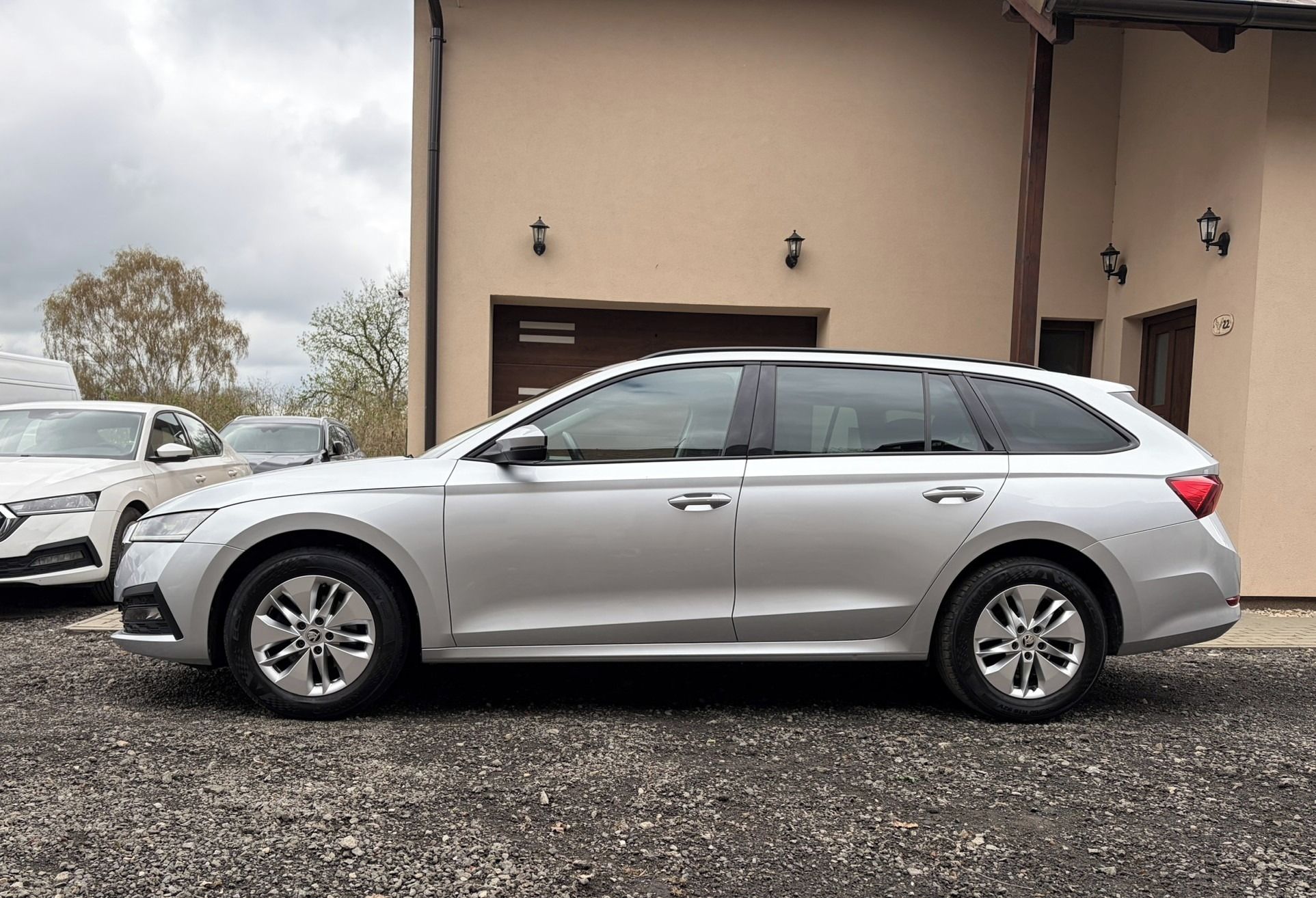 Škoda Octavia, kombi 2.0TDI. Rv22. 117 tiskm - fotka 4