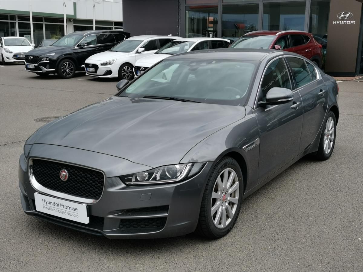 Jaguar XE, 2,0 Pobočka Kolín - fotka 2