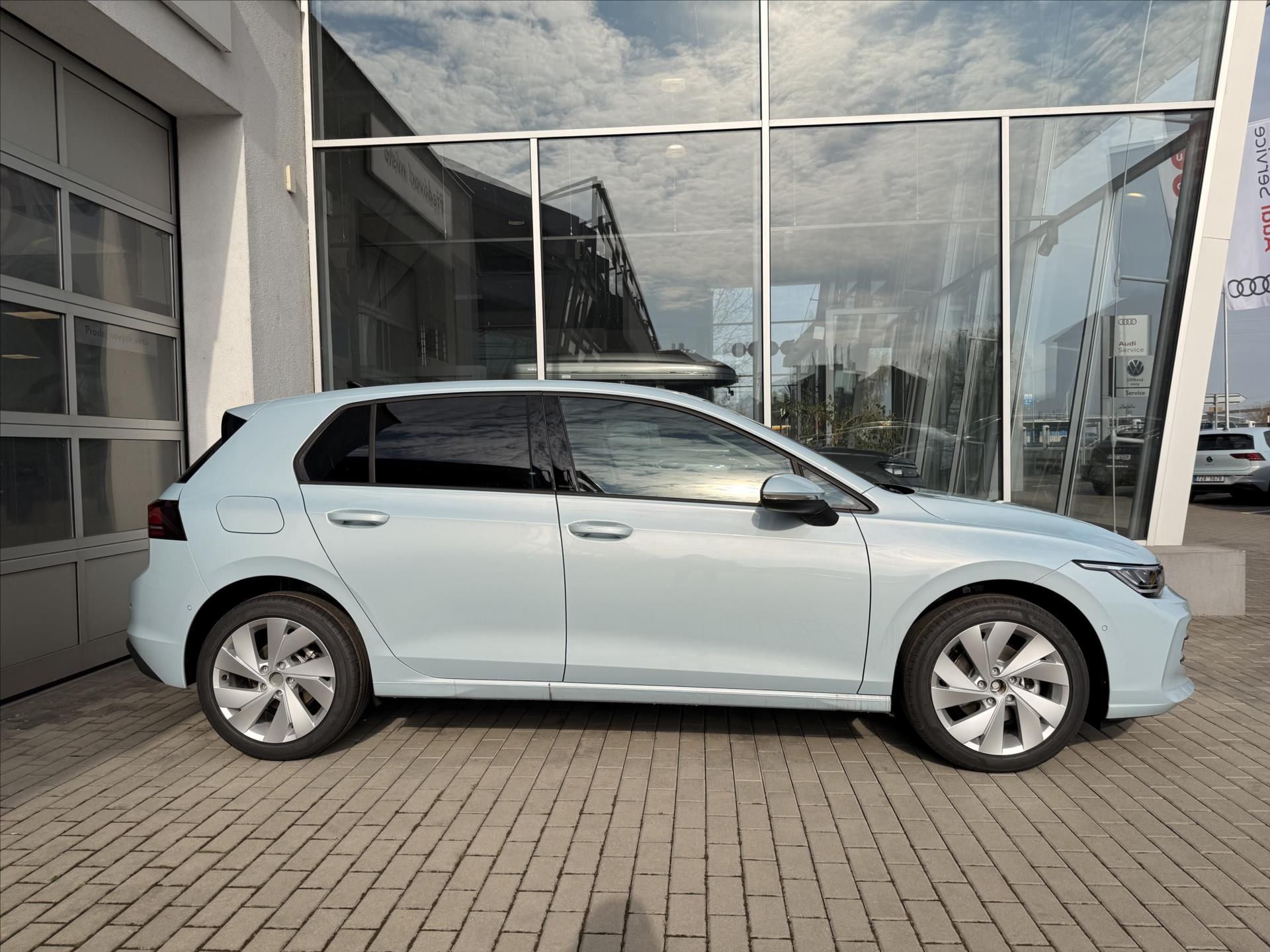 Volkswagen Golf, 1,5 TSI 6G 85kW  People - fotka 5