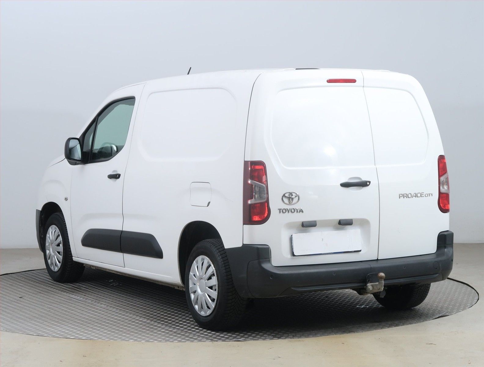 Toyota Proace City, 1.5 D4-D, L1, Odpočet DPH - fotka 4