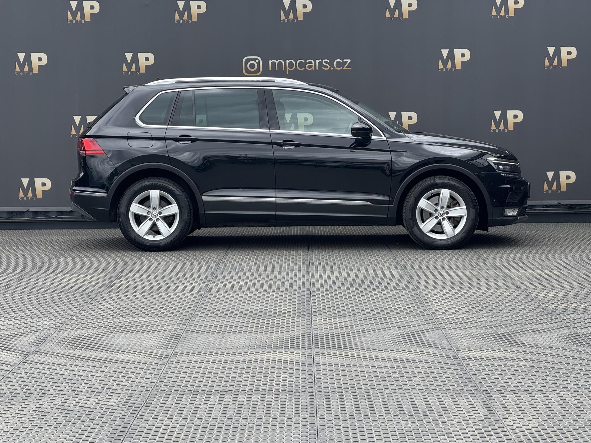 Volkswagen Tiguan, 2.0TSi DSG 4M, Highline, 1.Maj - fotka 4