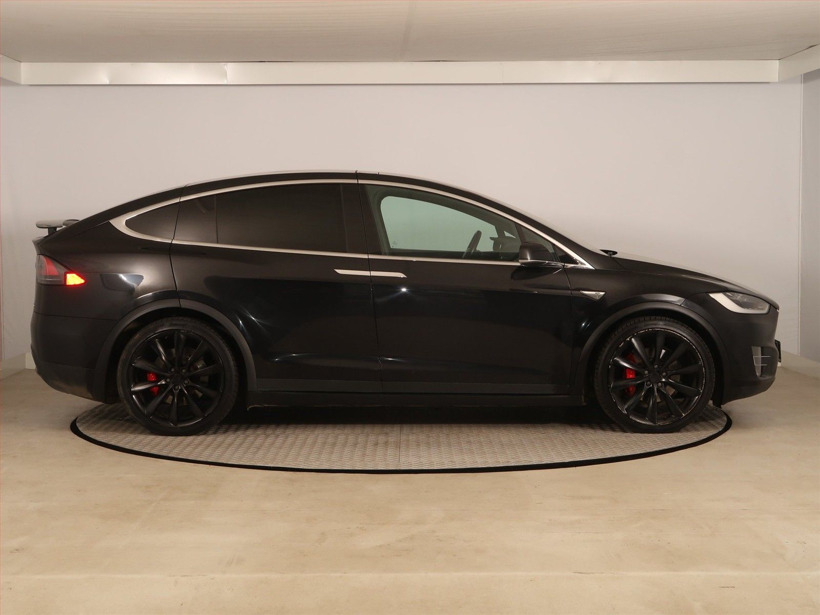 Tesla Model X, P90D, SoH 89%, 4X4, Automat - fotka 6