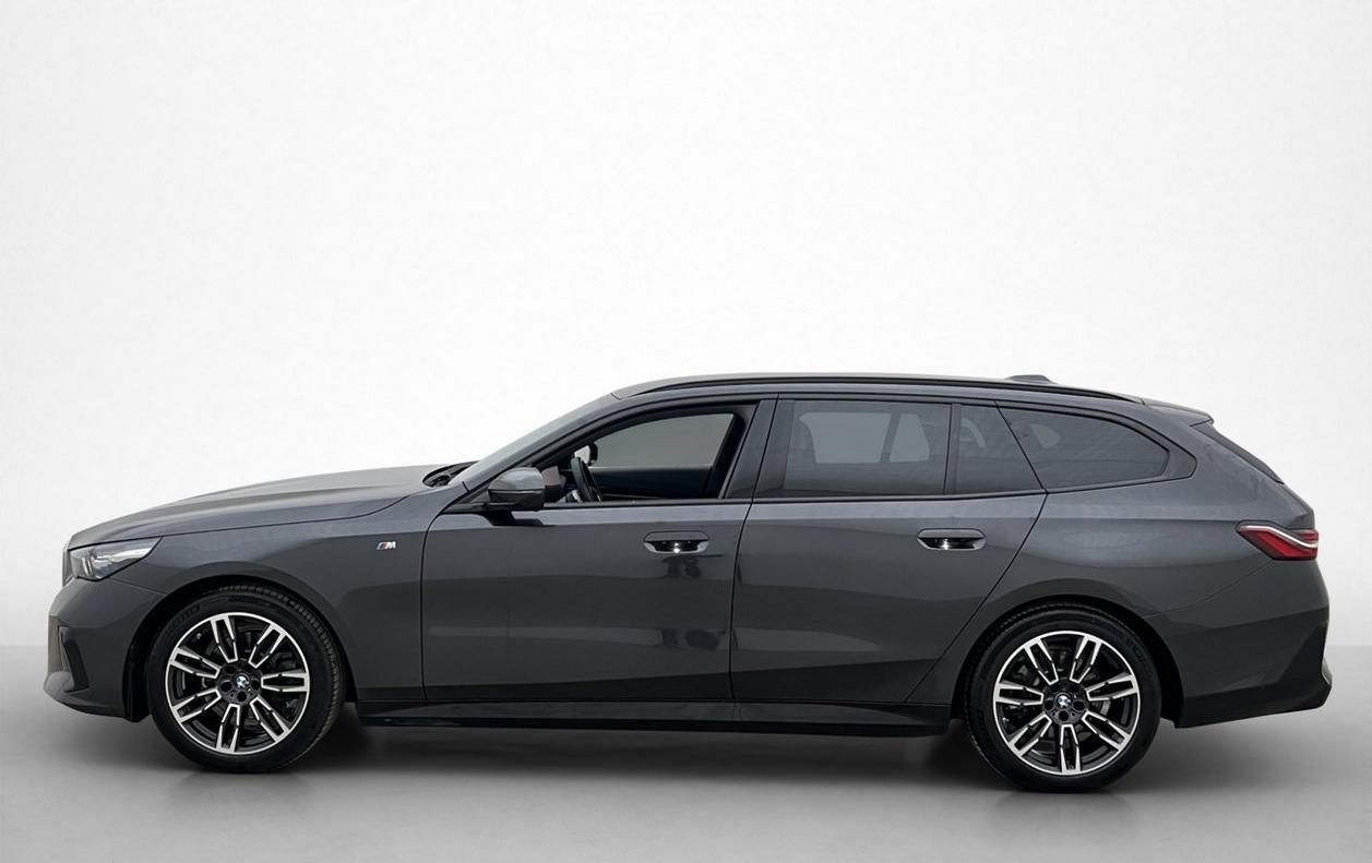 BMW Řada 5, 520d AWD Touring MSport Tažné - fotka 4