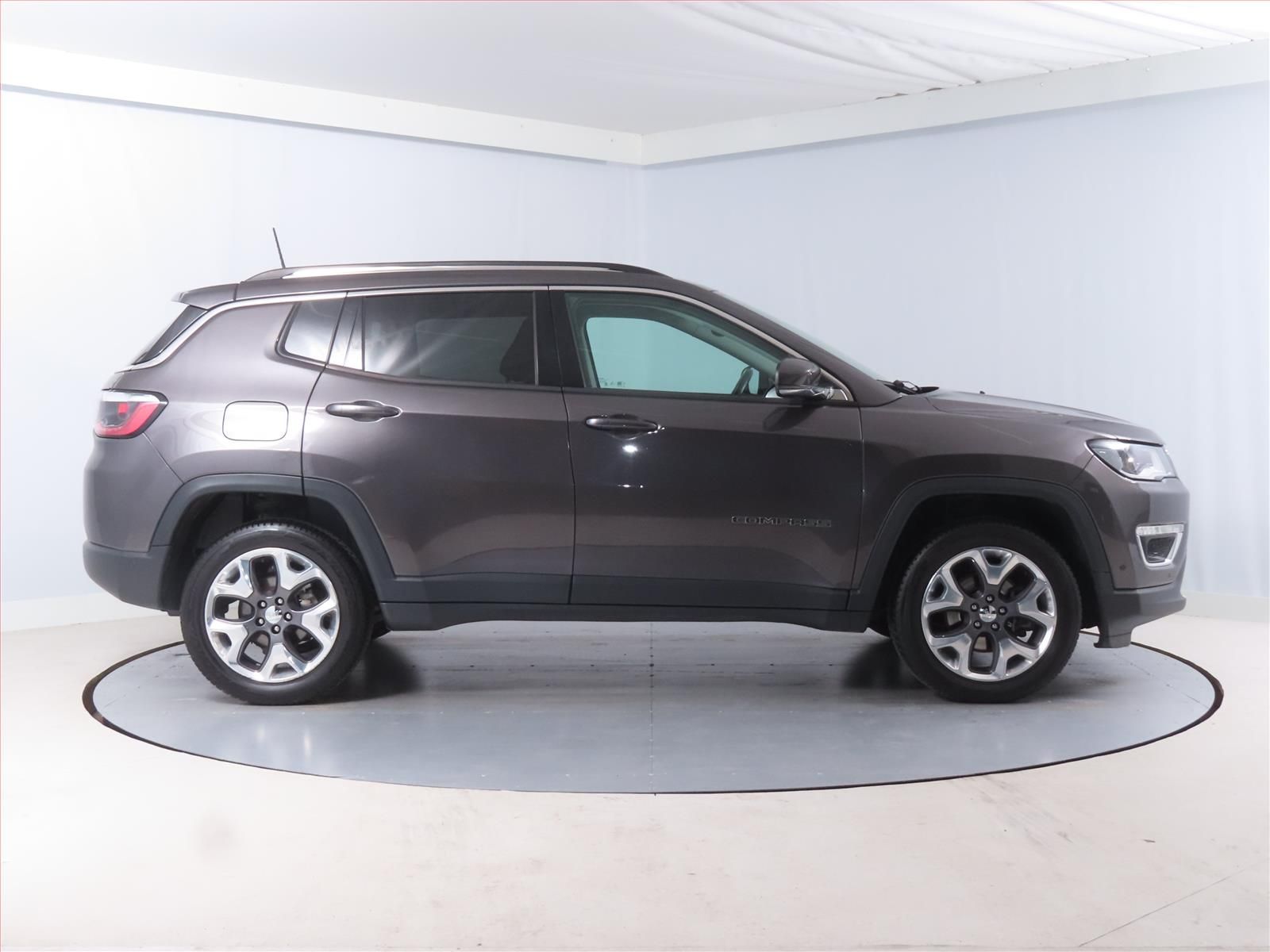 Jeep Compass, 2.0 MultiJet, 4X4, Automat - fotka 6