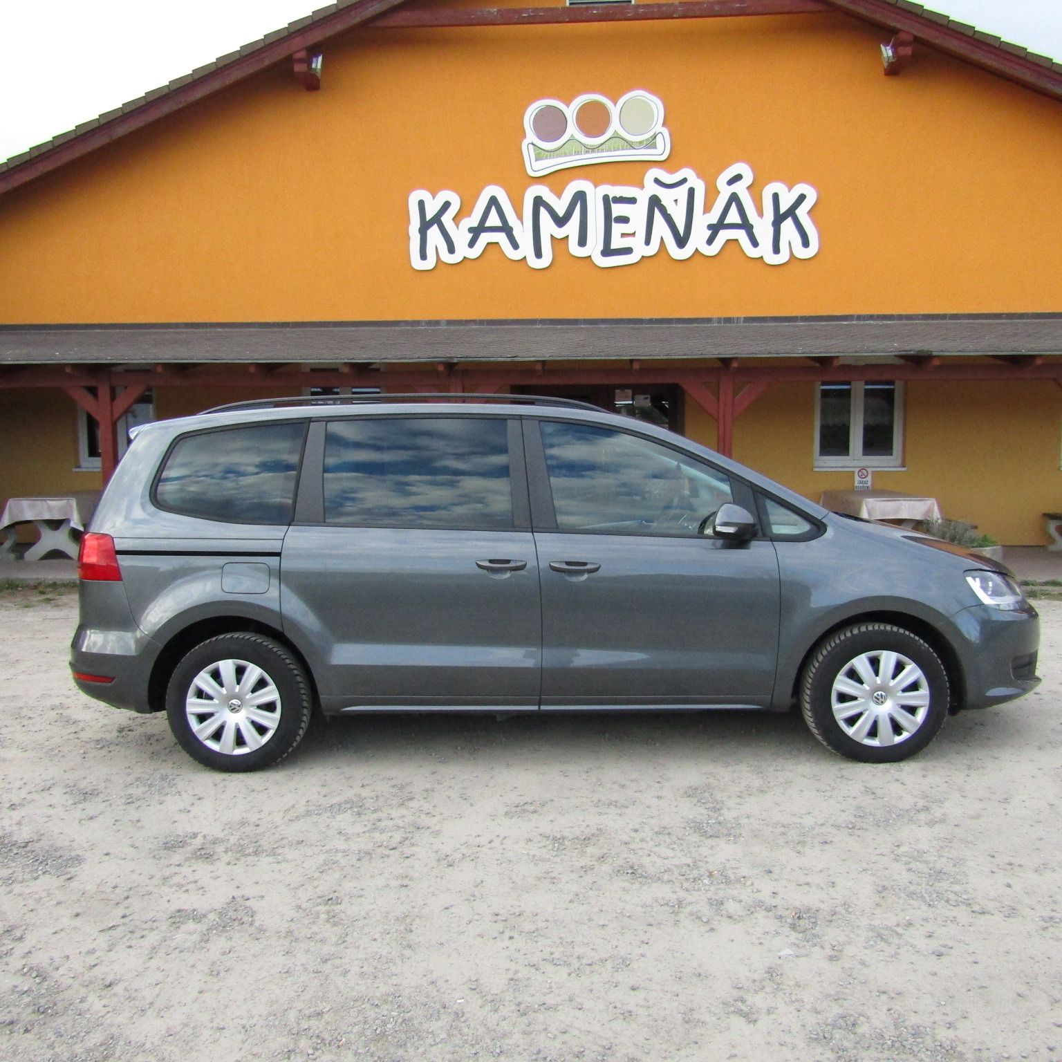 Volkswagen Sharan, 2,0TDi 85kw, 7 SEDADEL, STK 28 - fotka 4