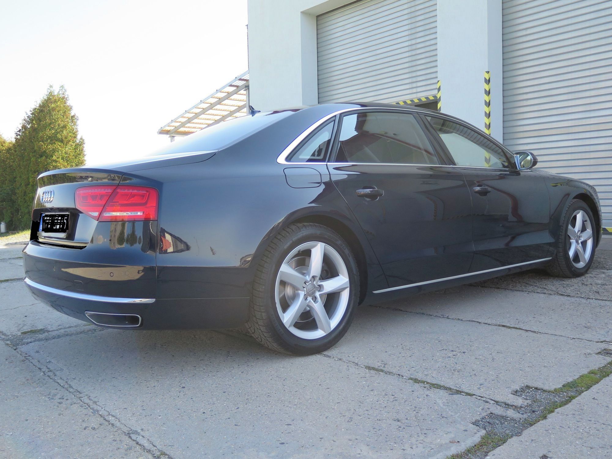 Audi A8, W12, 6.3 FSI quattro, L - fotka 4