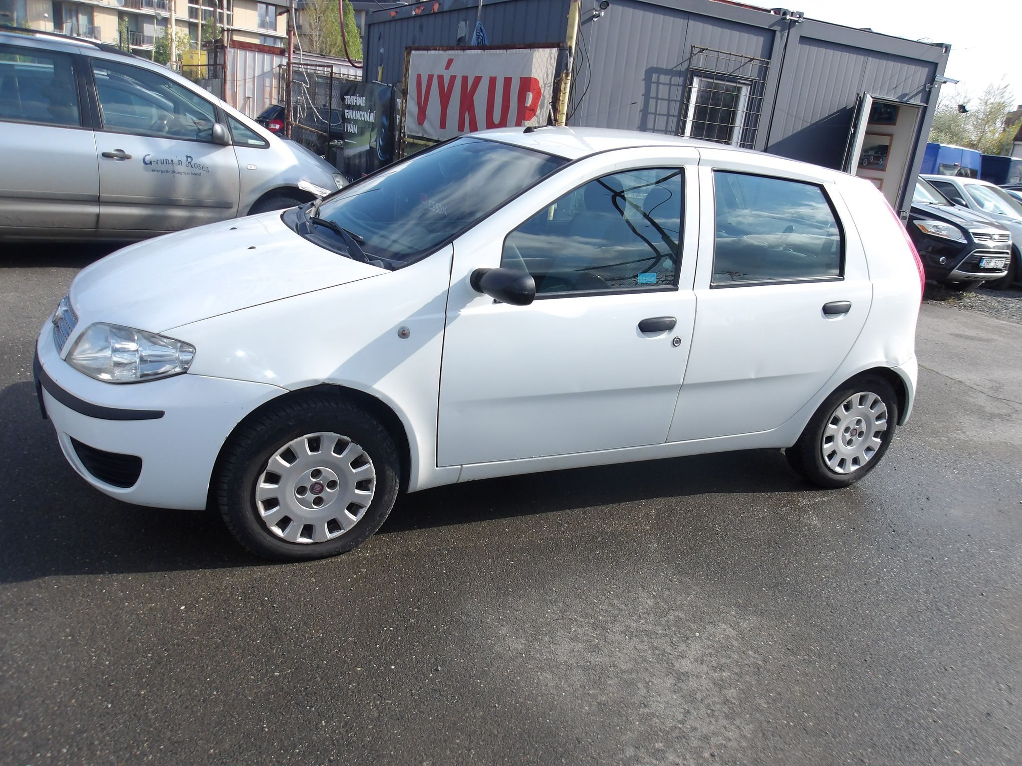 Fiat Punto, 1,4i ČR 1.MAJITELKA ! - fotka 2