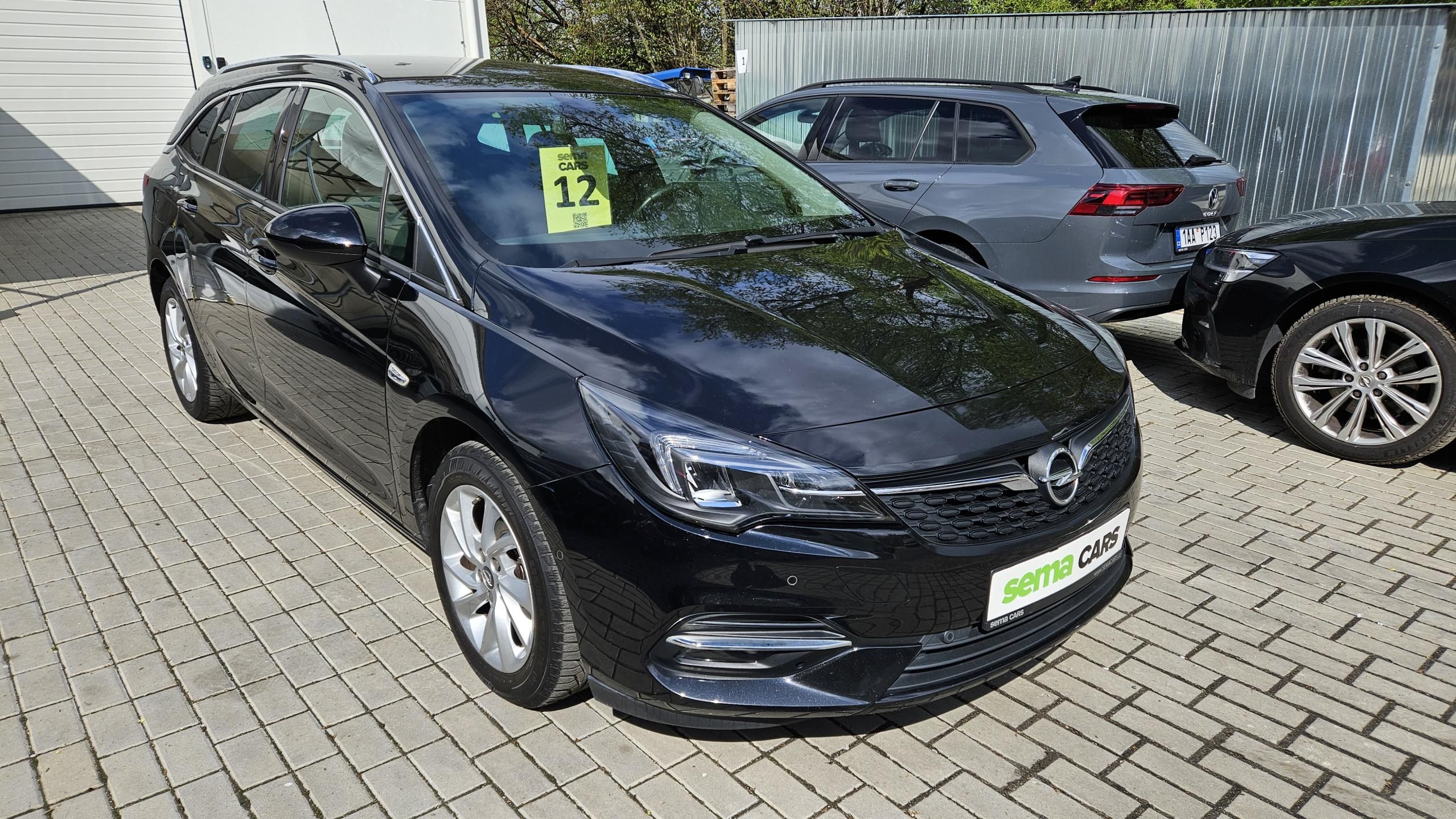 Opel Astra, 1.2i Turbo 81kW  Elegance - fotka 4