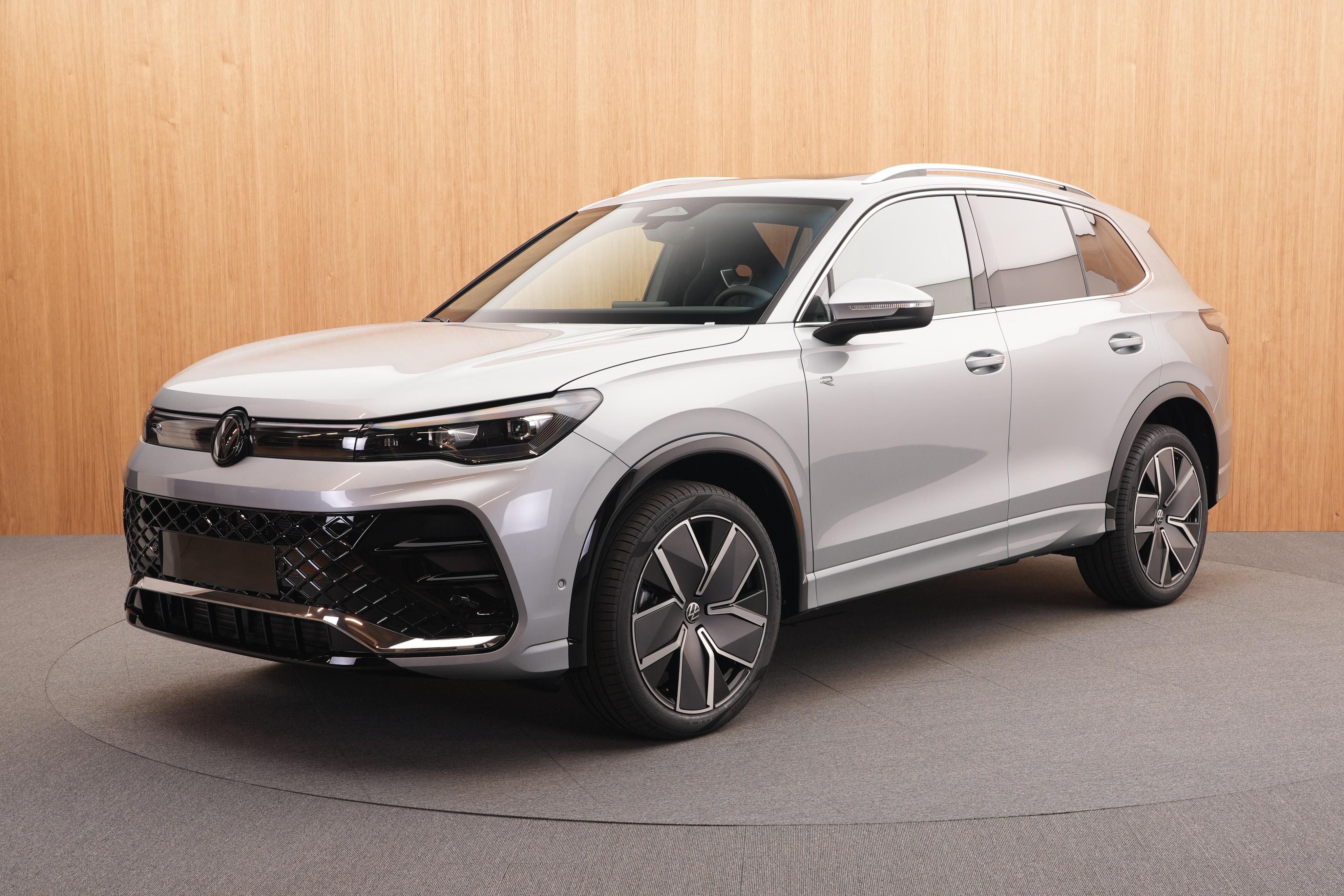 Volkswagen Tiguan, R-Line People 2.0 TSI 4x4 DSG