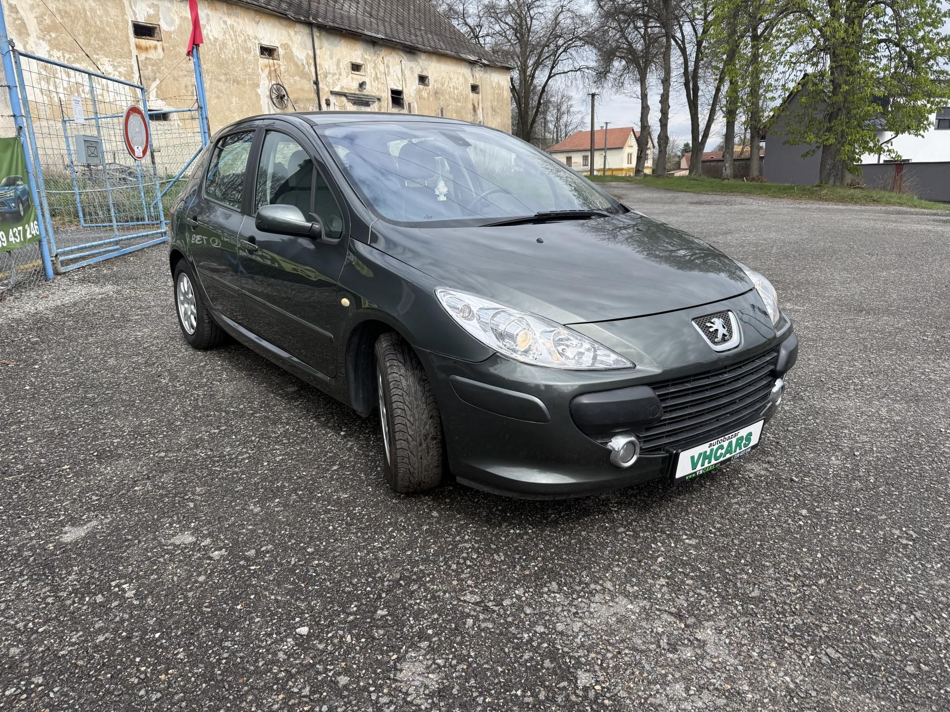 Peugeot 307, 1,6i 80kW Po rozvodech - fotka 3