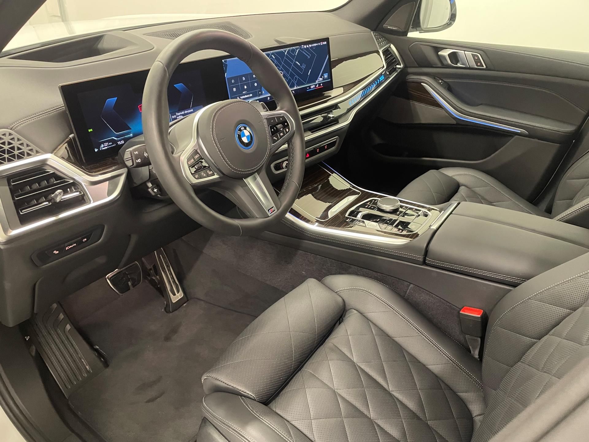 BMW X5, X5 xDrive50e Tažné Panorama - fotka 6