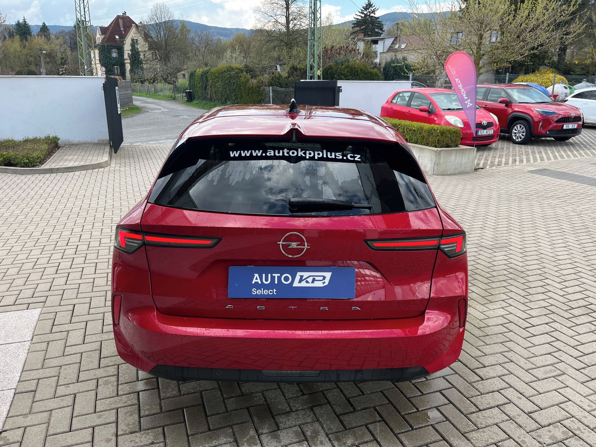 Opel Astra, 1.2 TURBO 110k MAN6 Edition ST - fotka 5