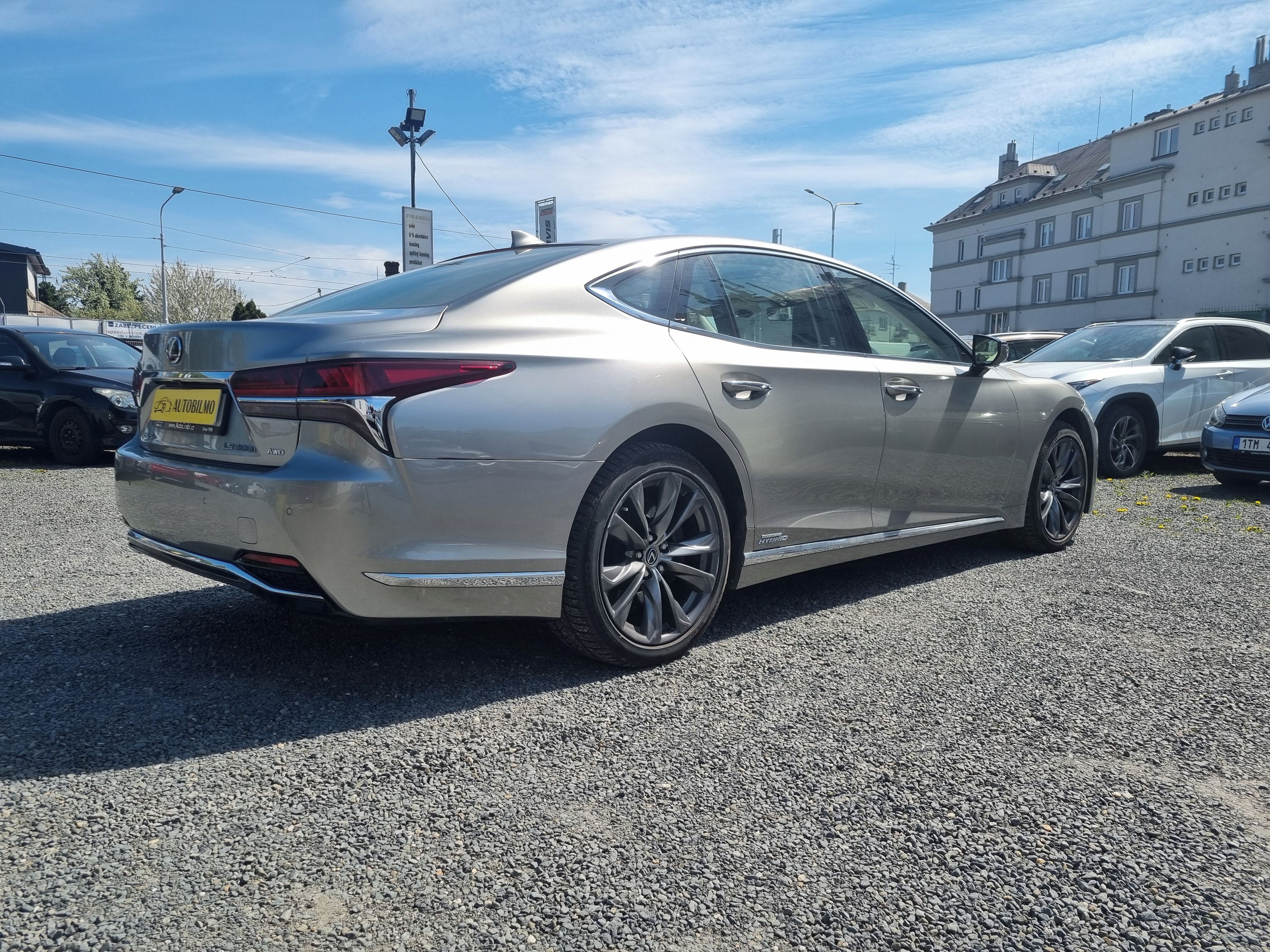 Lexus LS - fotka 4