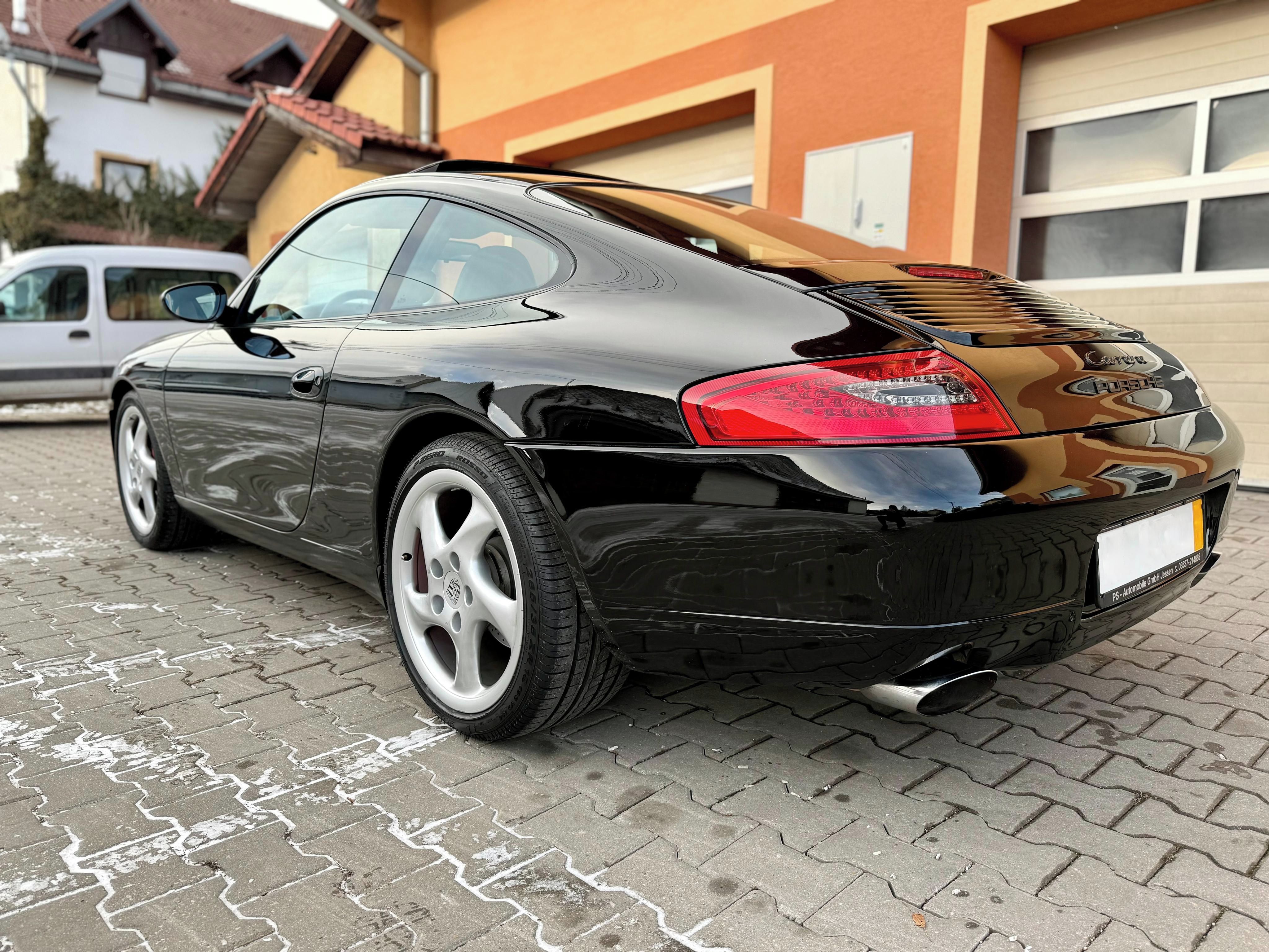 Porsche 911, Carrera 996 - fotka 3