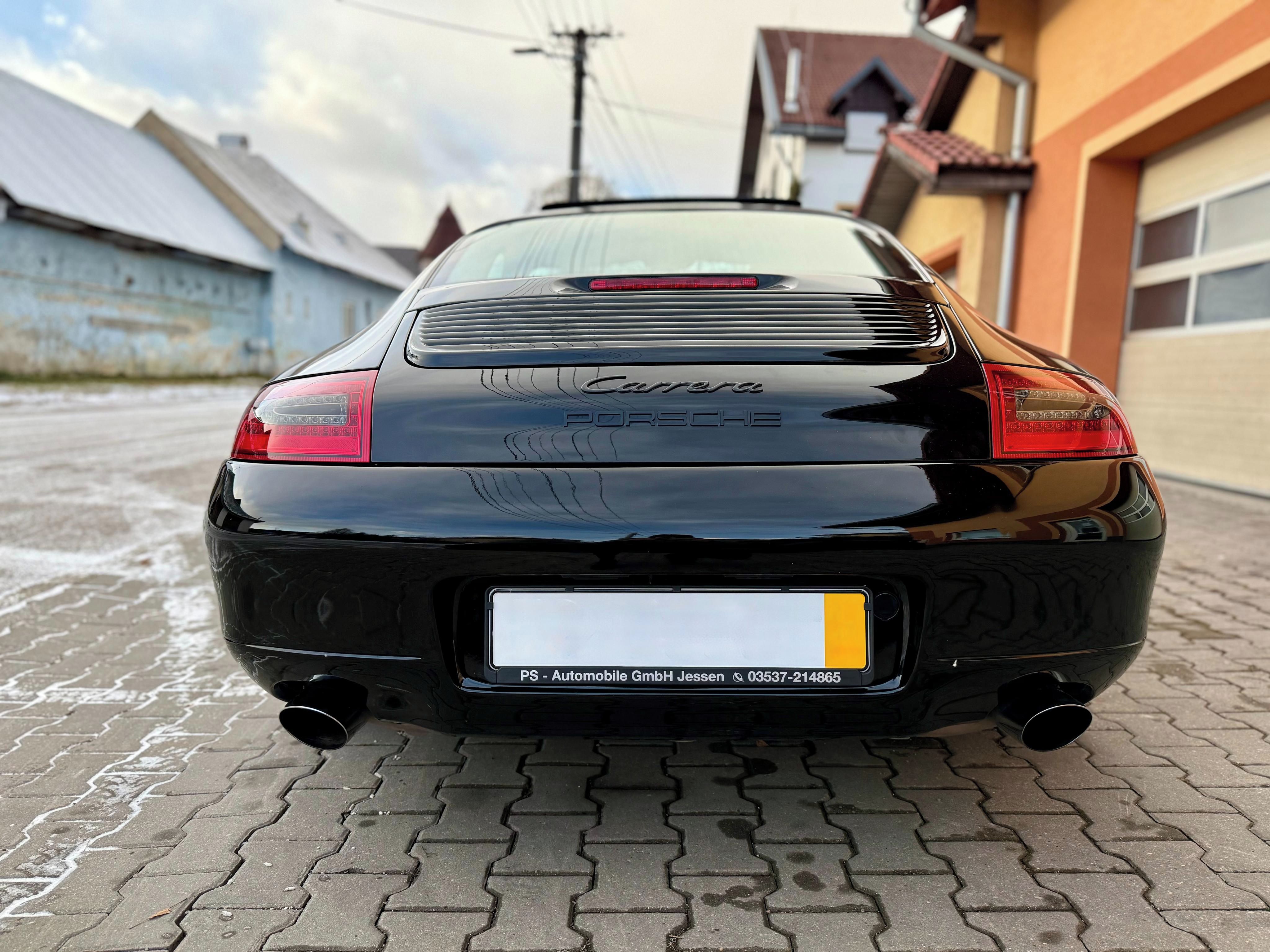 Porsche 911, Carrera 996 - fotka 4