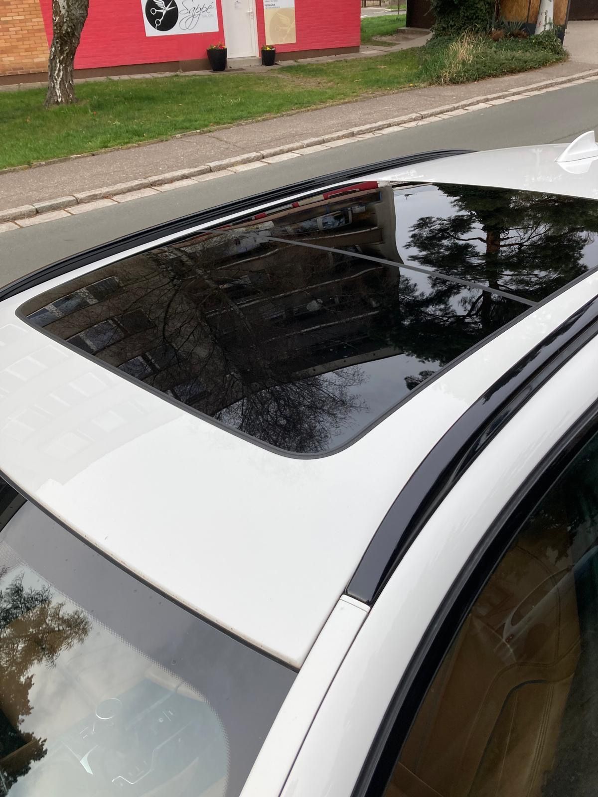 BMW Řada 5, 530 xd Touring - fotka 4