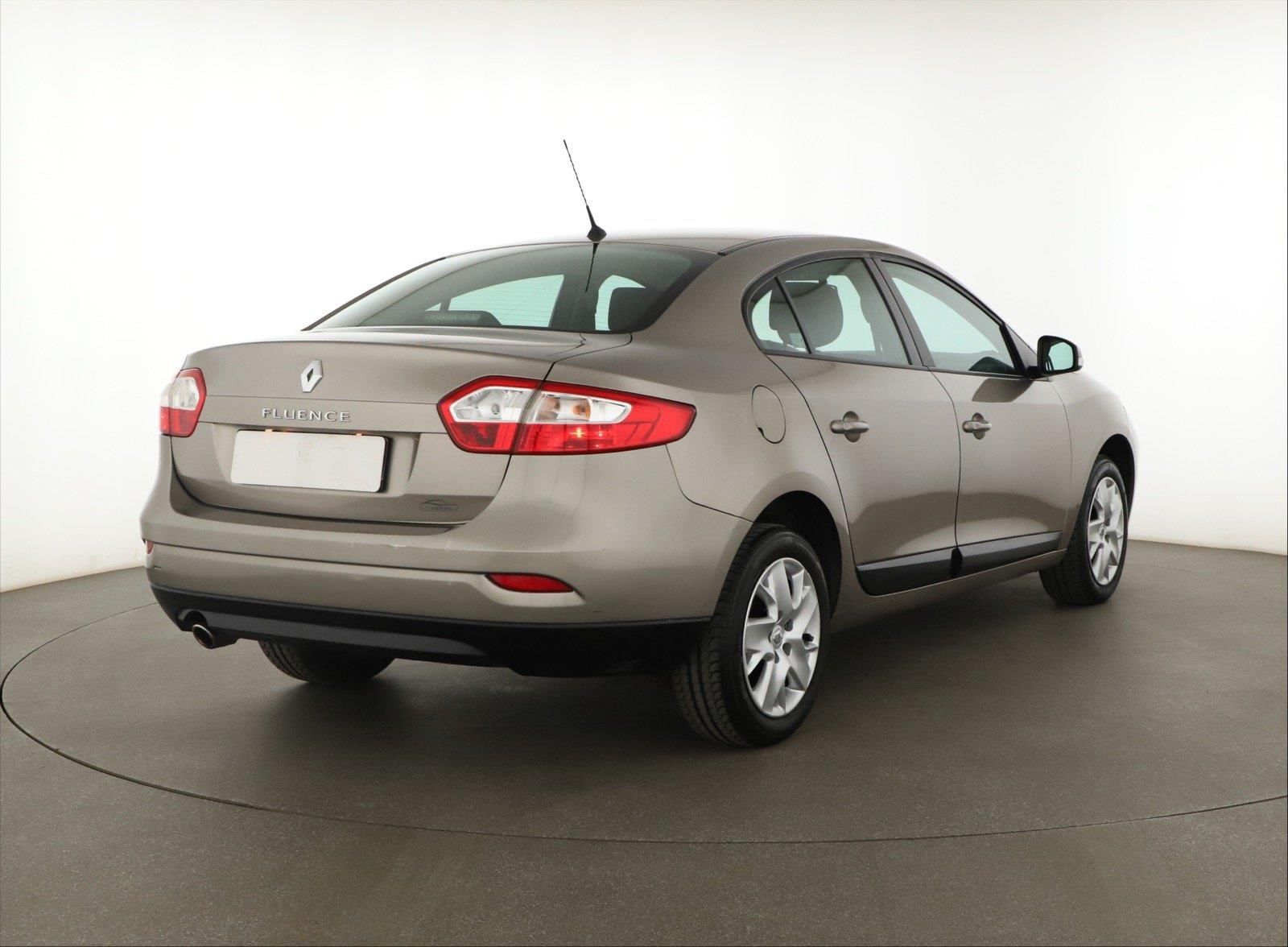 Renault Fluence, 1.6 16V, Klima, Tempomat - fotka 5