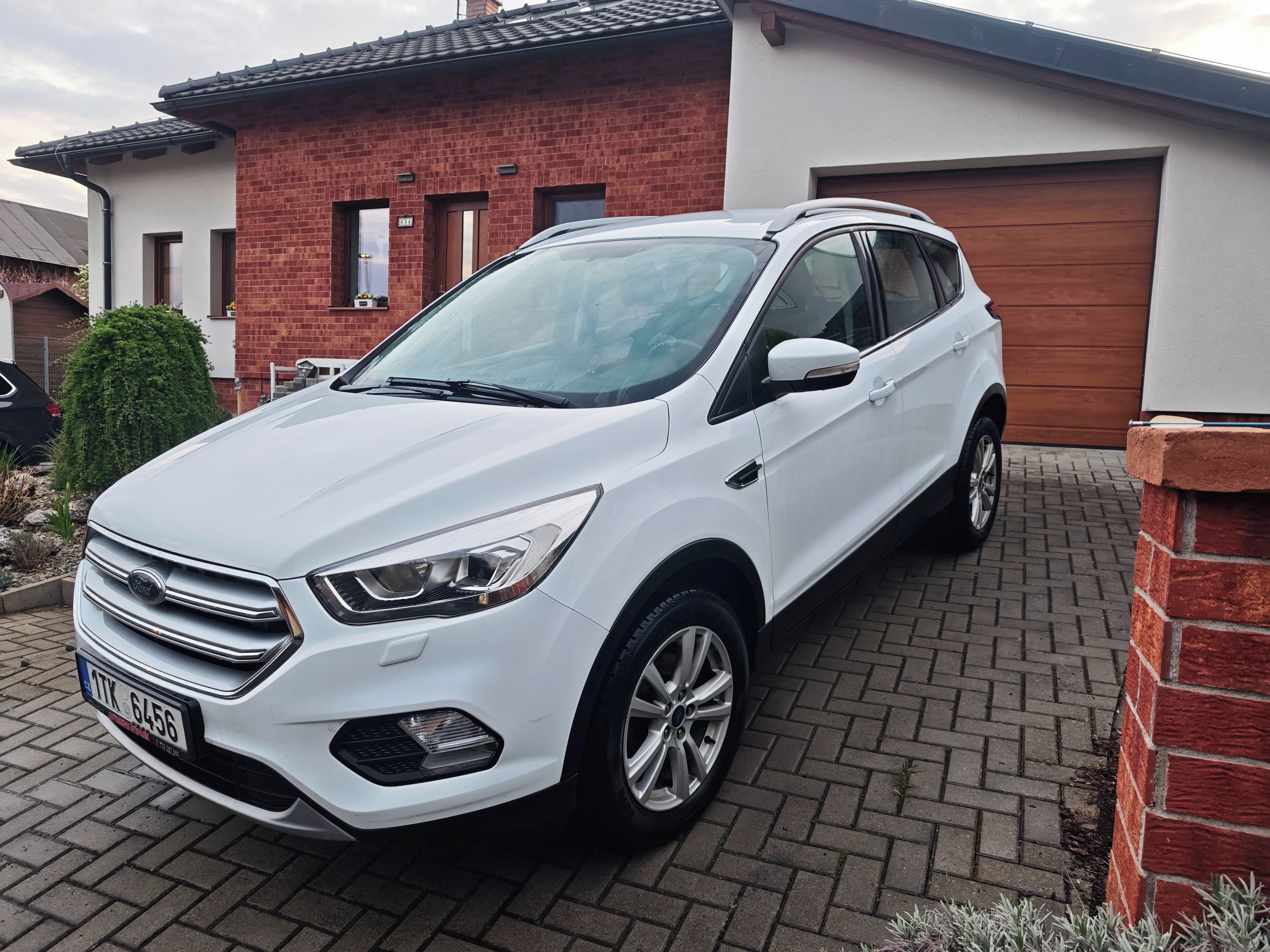 Ford Kuga, 1.5 ecoboost, 88kW, k opravě