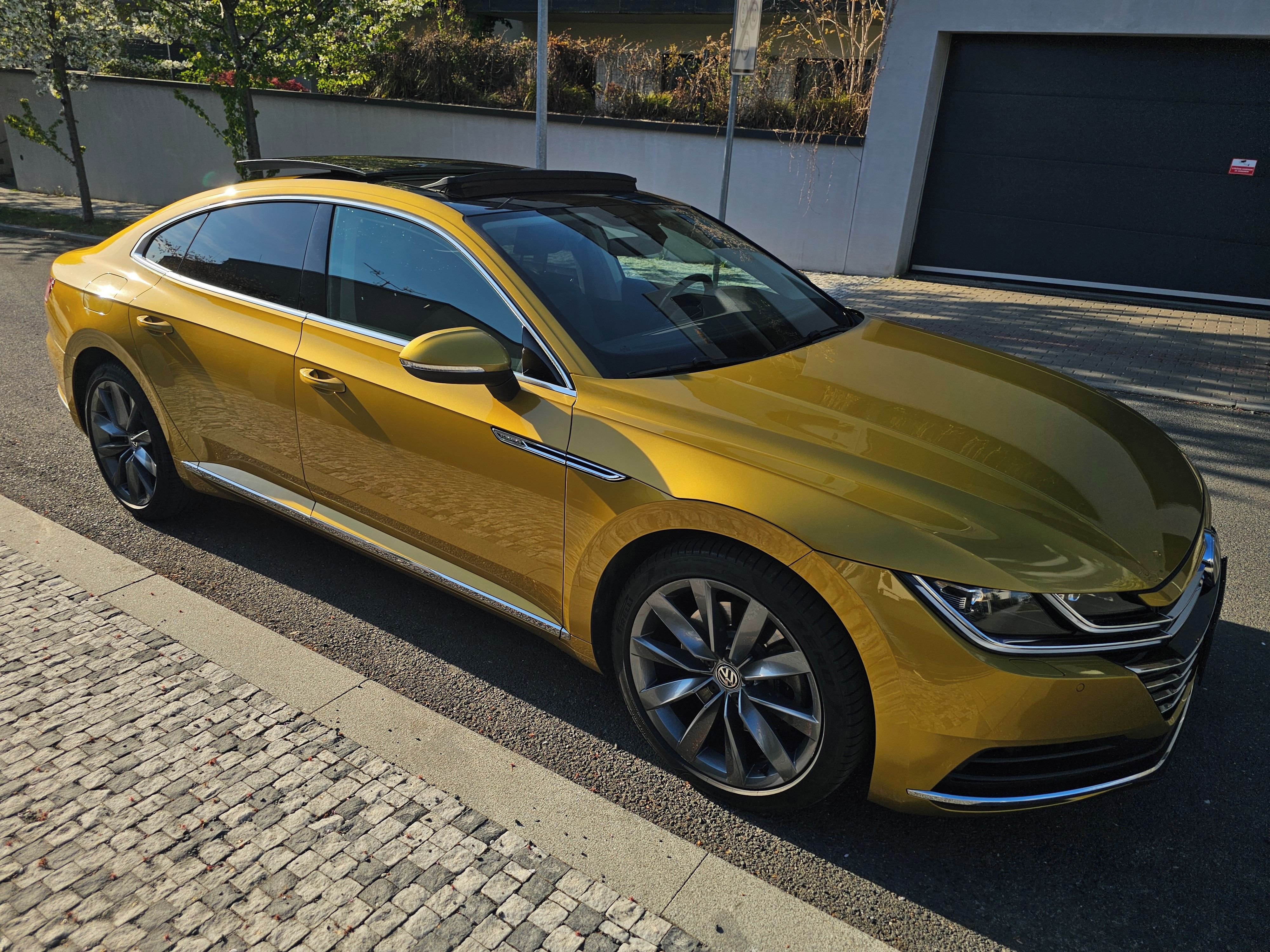 Volkswagen Arteon, VW Arteon TDI 4motion 176Kw ČR - fotka 2