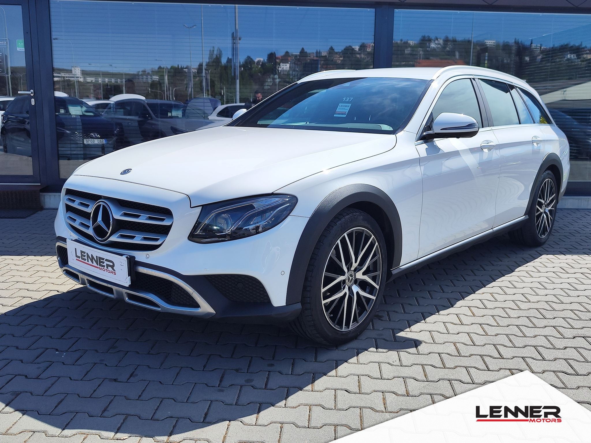 Mercedes-Benz Třídy E, E220d/143kW 4MATIC All-Terrain