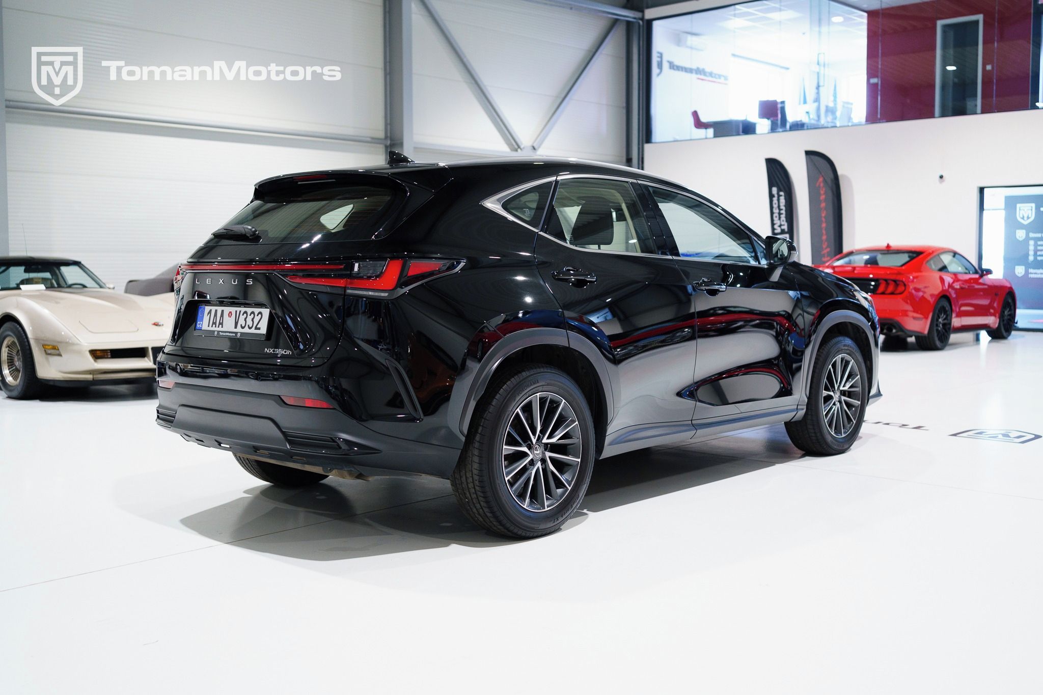 Lexus NX 350h, Hybrid 2.5 E-CVT Comfort Top - fotka 5