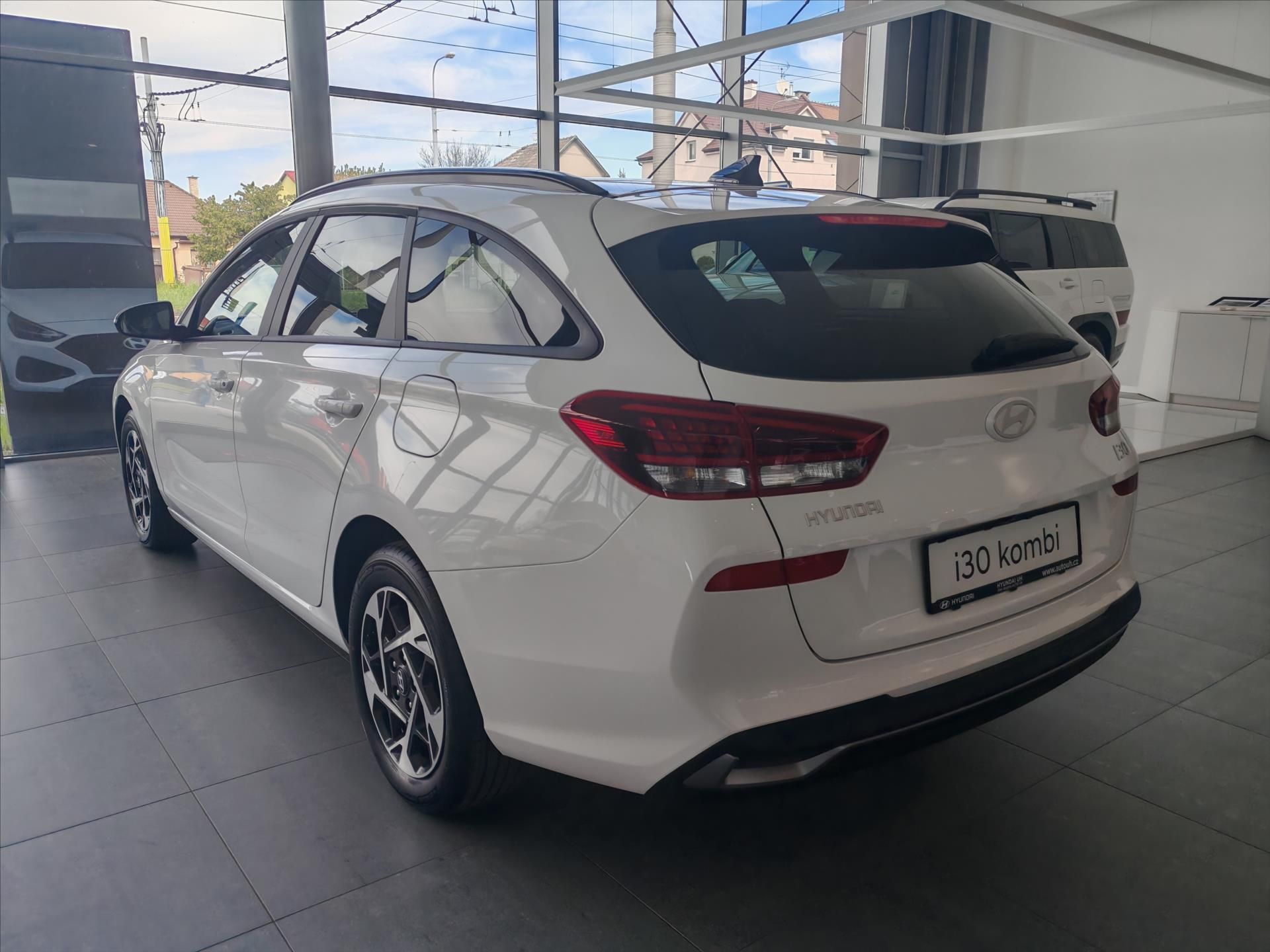 Hyundai i30, 1,0 T-GDi  GO CZECH! MY26 - fotka 3