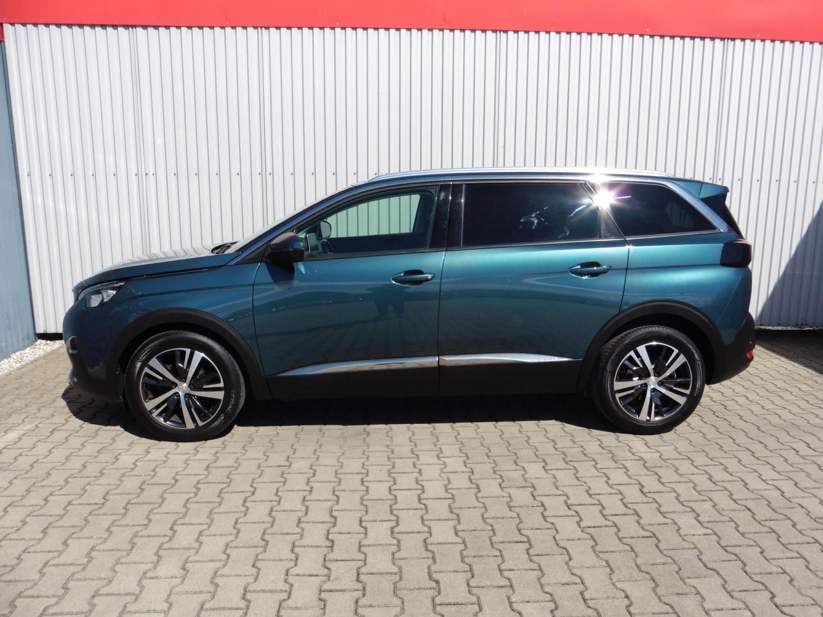 Peugeot 5008, 2.0 HDi Allure 7.míst Navi - fotka 6