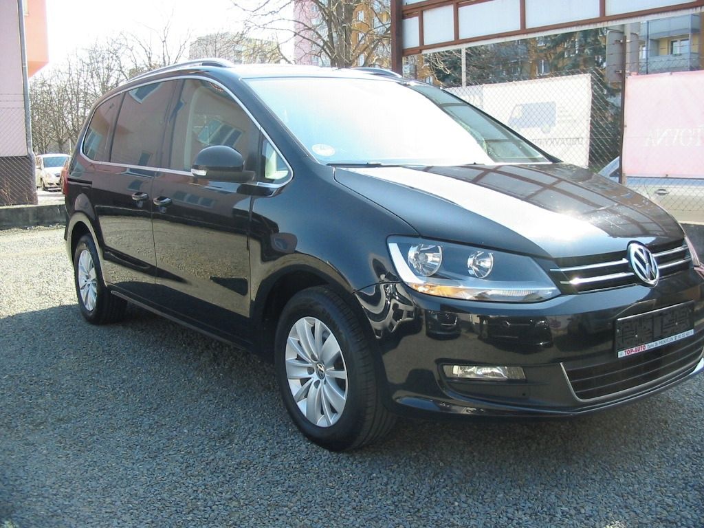 Volkswagen Sharan, 2.0 TDI - 7míst,NAVI,1MAJITEL - fotka 4