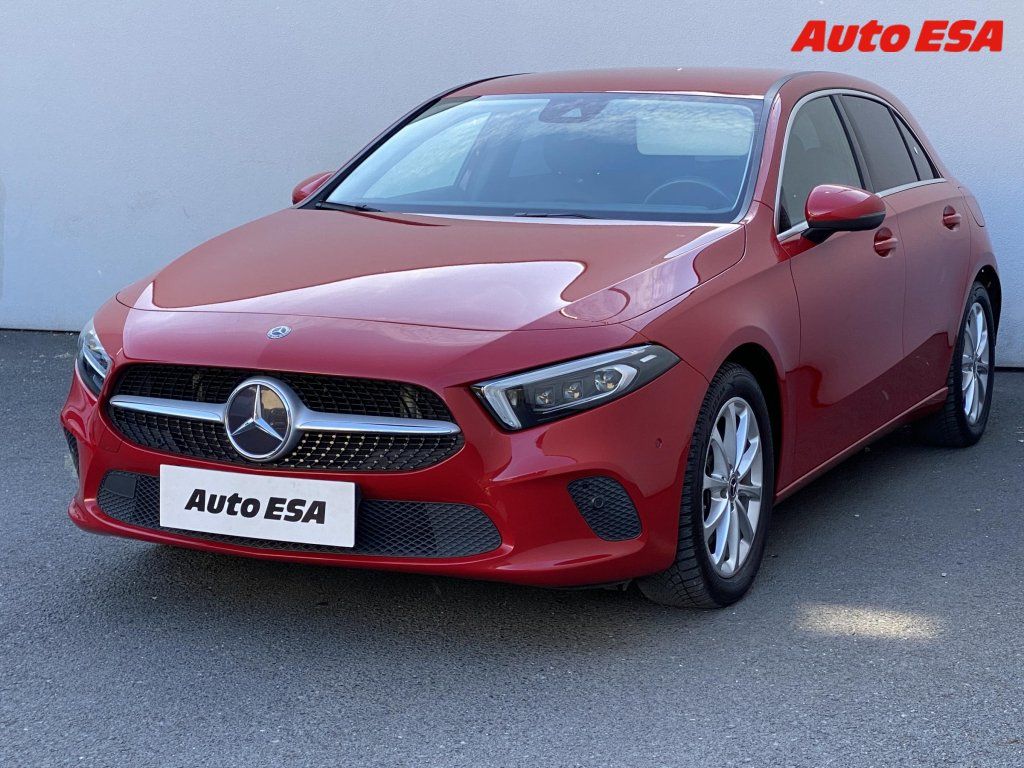 Mercedes-Benz Třídy A, 2.0i a220,AT - fotka 3