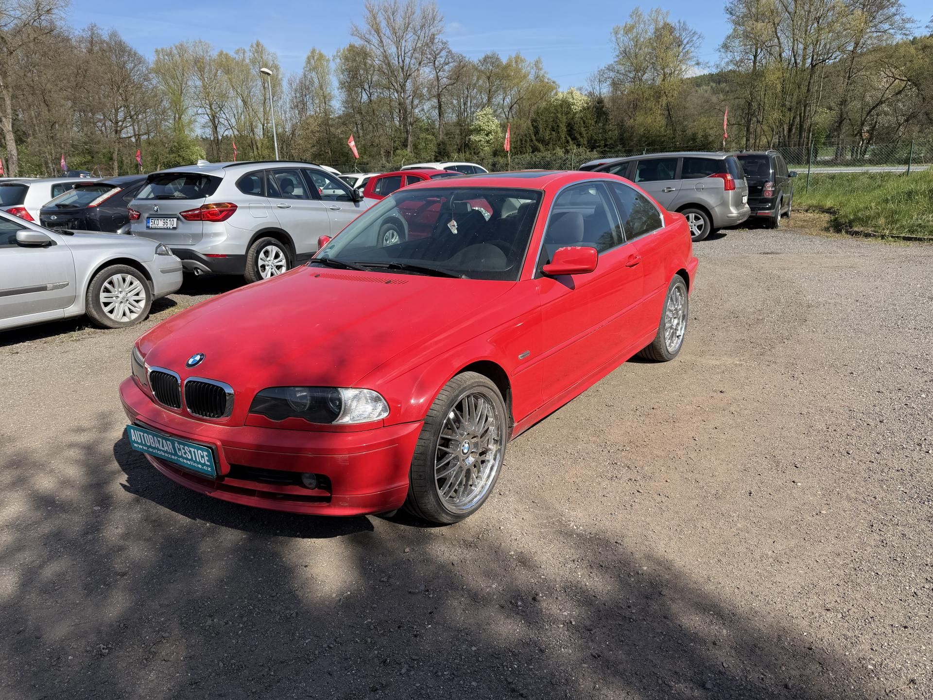 BMW Řada 3, 323i - fotka 3