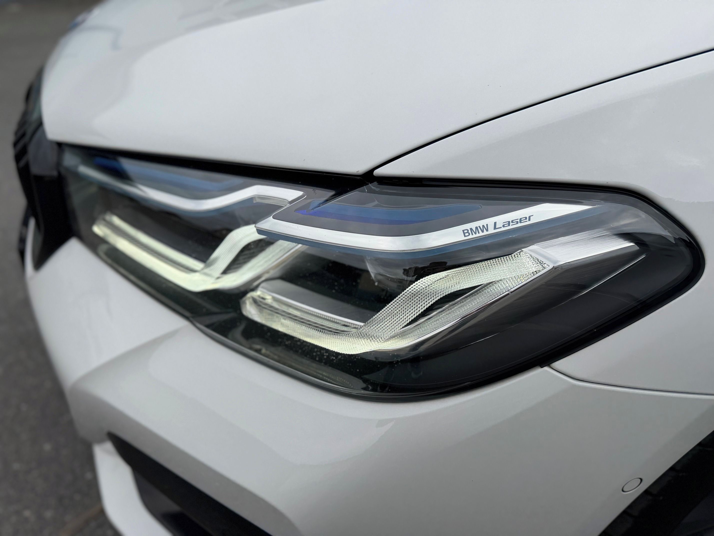 BMW Řada 5, 540i Laser H&K alu 20" M-pak - fotka 4
