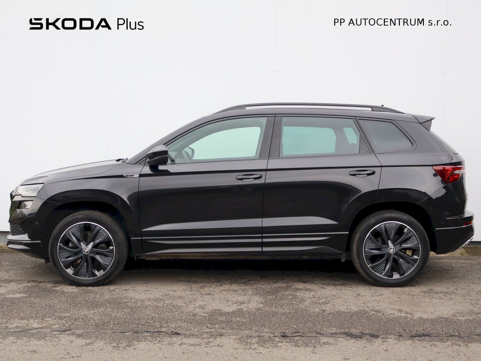 Škoda Karoq, Sportline 4x4 DSG 2.0TSI 140kW - fotka 3