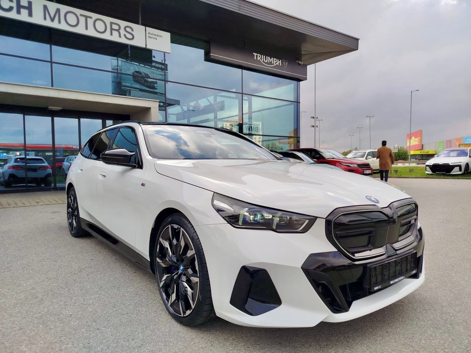 BMW, i5 M60 xDrive Touring TOP - fotka 4
