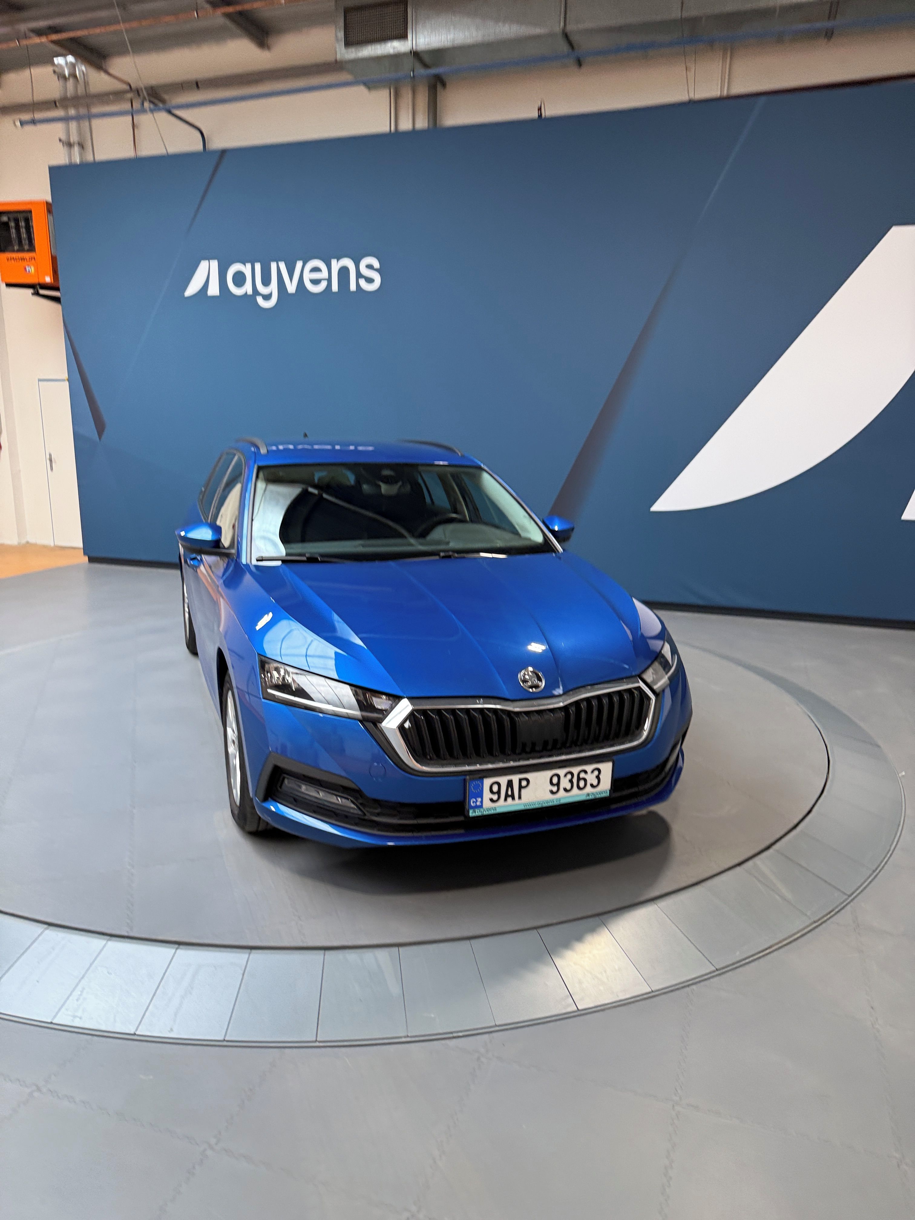 Škoda Octavia, 2.0 TDI 85kW Ambition Combi - fotka 5