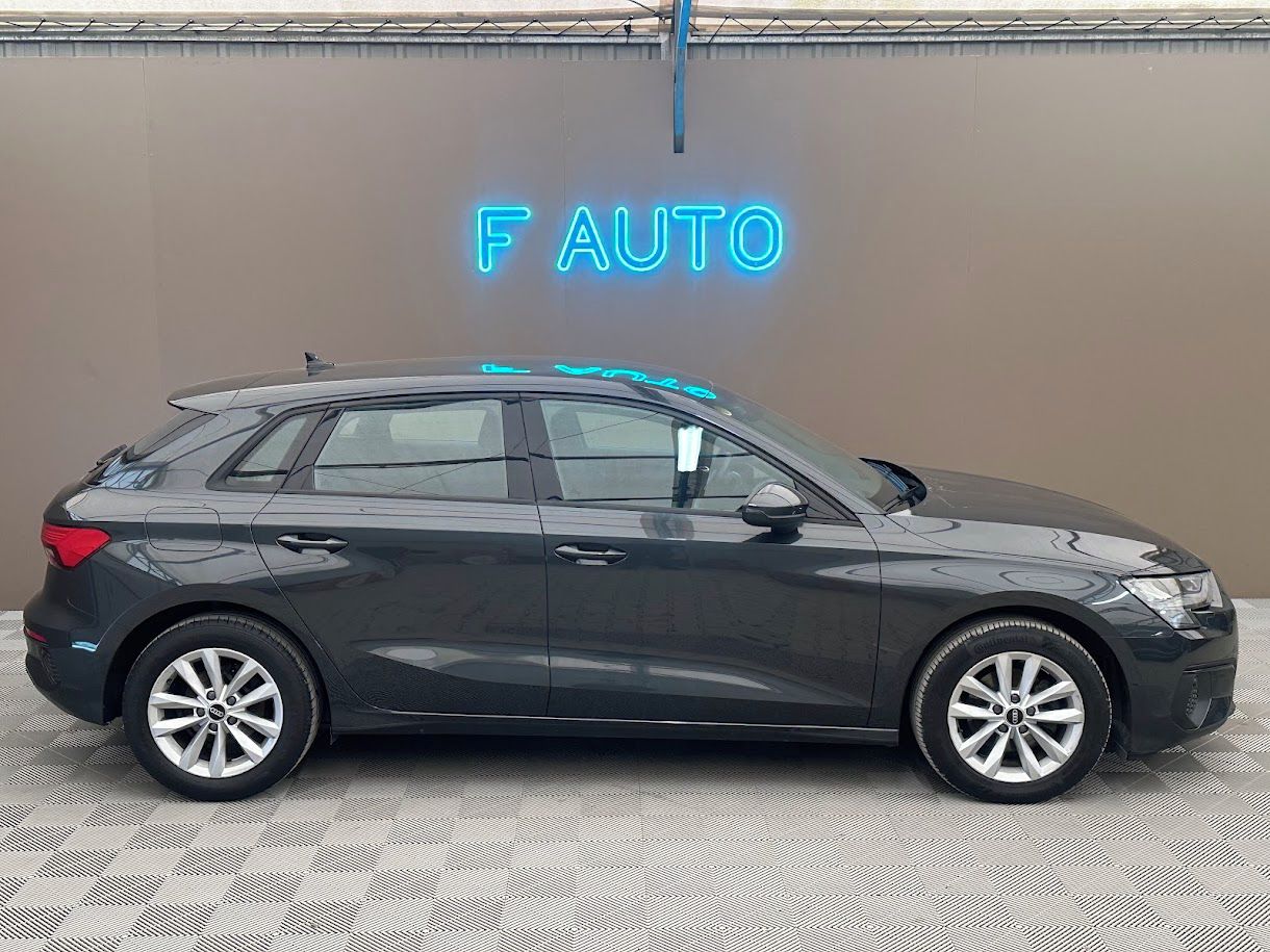 Audi A3, Sportback 30 TDi Business Edit - fotka 2