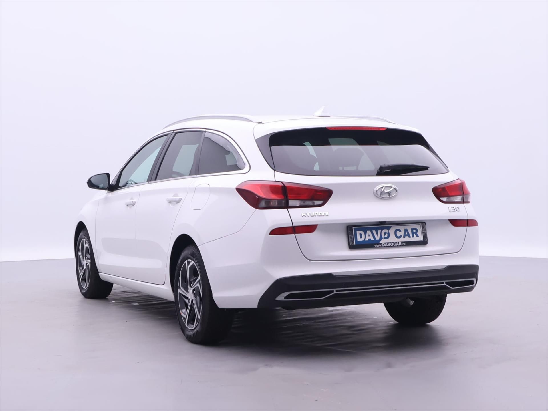 Hyundai i30, 1,0 T-GDI 88kW Smart 1.Maj DPH - fotka 5