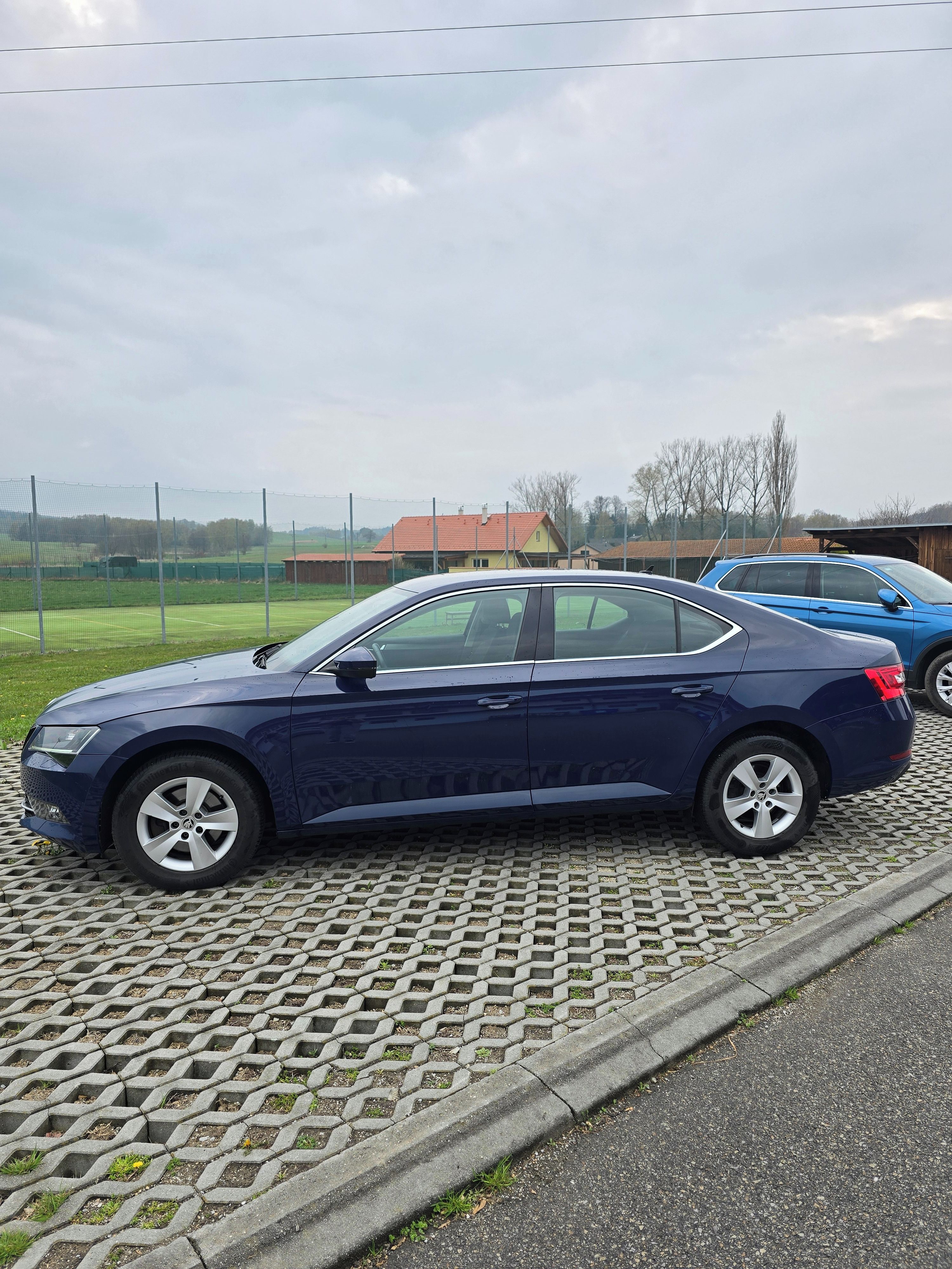 Škoda Superb, 1.4 TSI Ambition - fotka 4